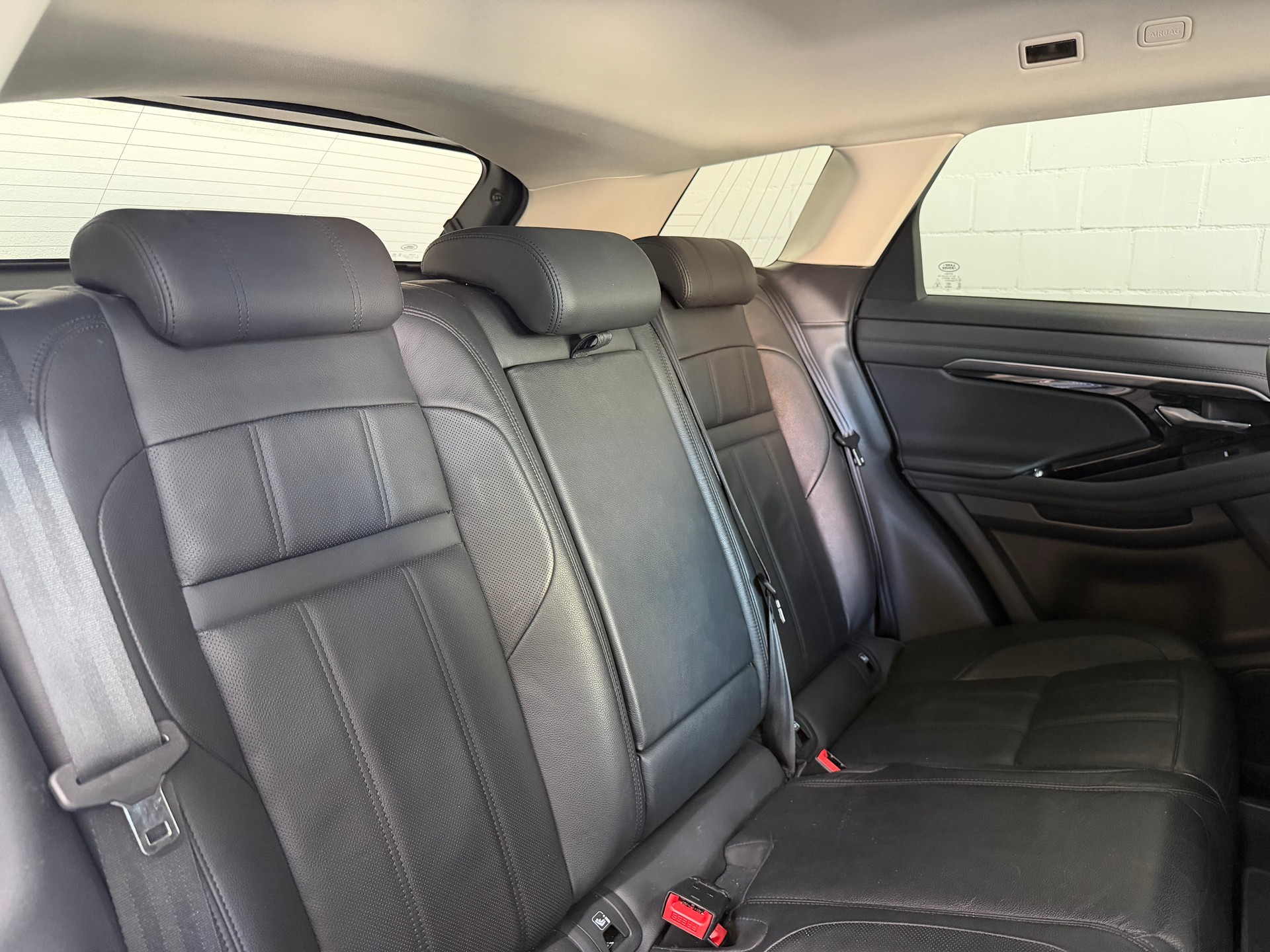 LAND ROVER Range Rover Evoque R-Dynamic P 200 HSE AT9-image-11