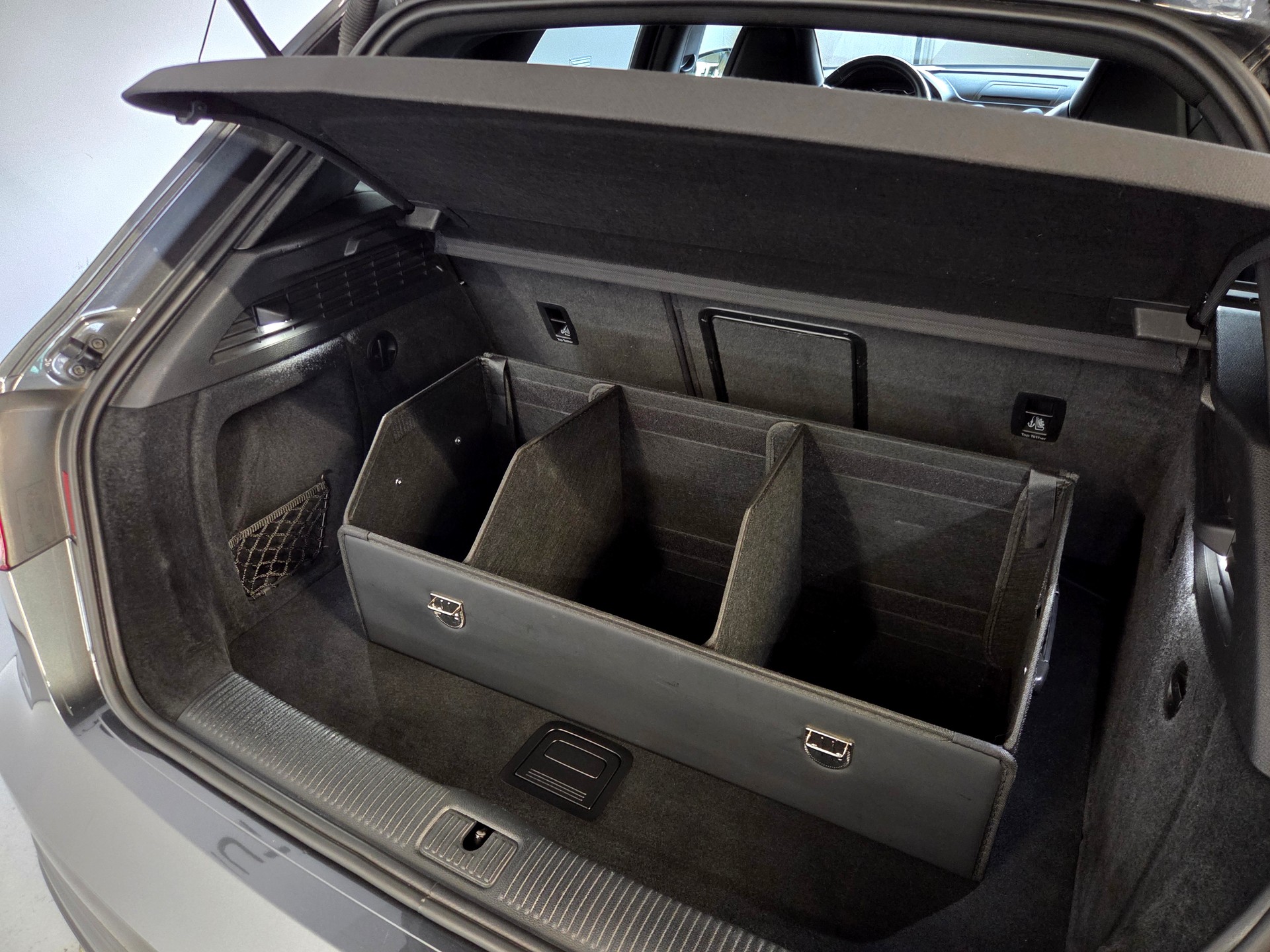AUDI S3 Sportback 2.0 T FSI quattro S-Tronic-image-20