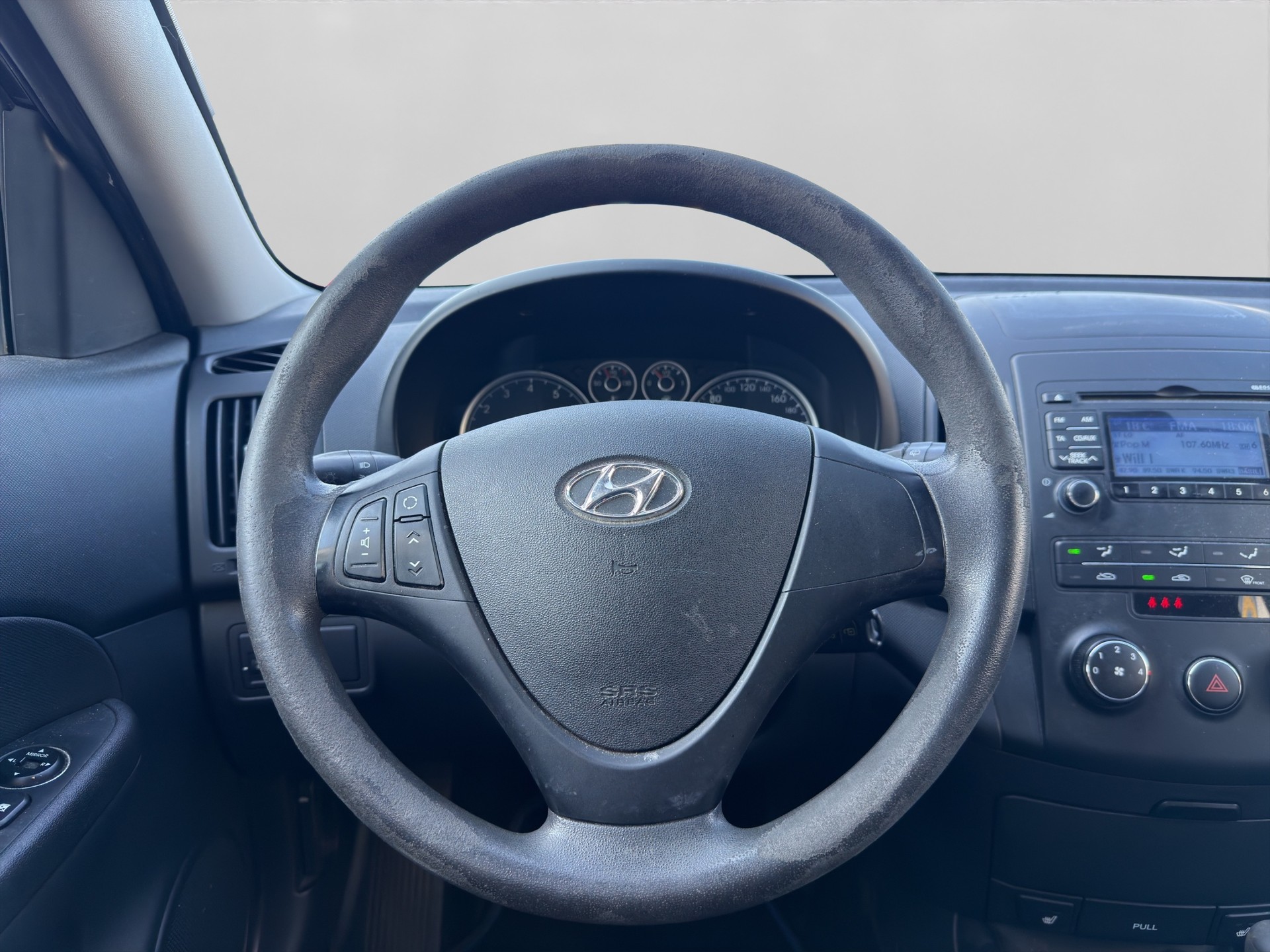 HYUNDAI i30 1.6 Style-image-9