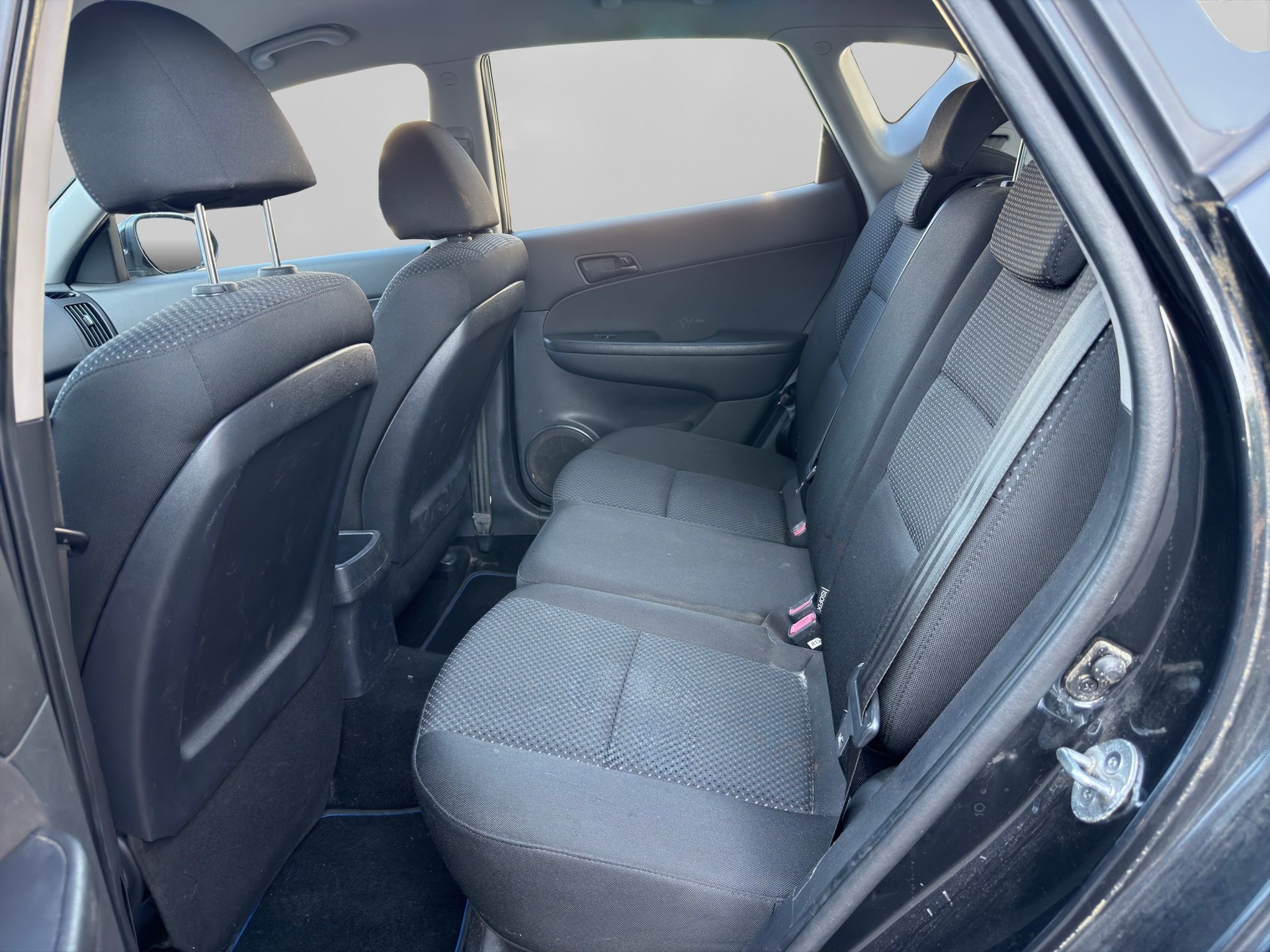 HYUNDAI i30 1.6 Style-image-11