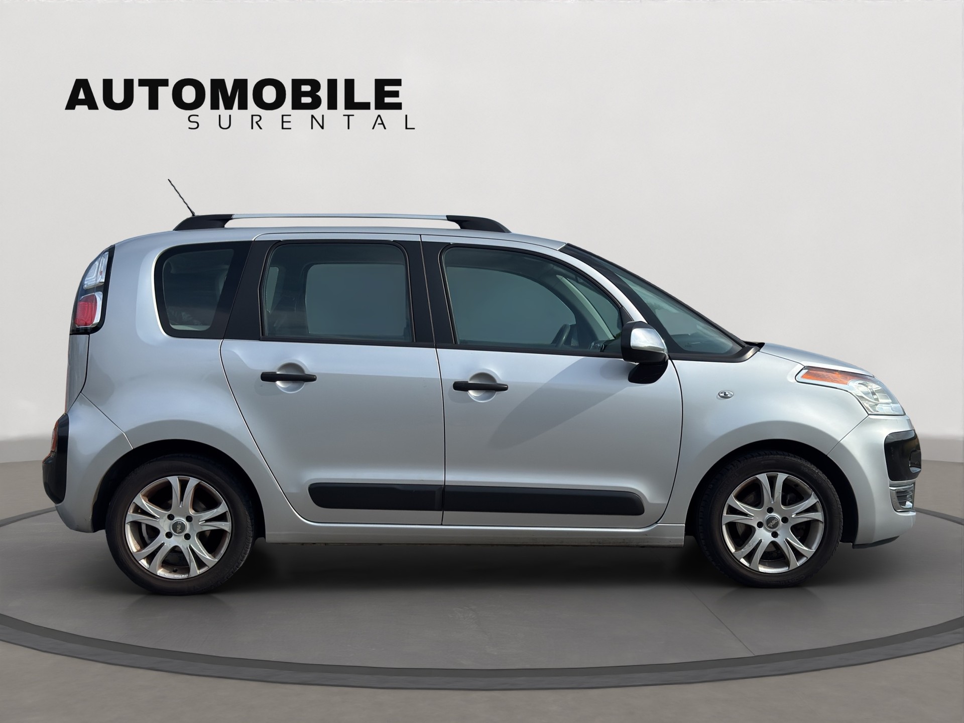 CITROEN C3 Picasso 1.6i 16V Swiss Style-image-6
