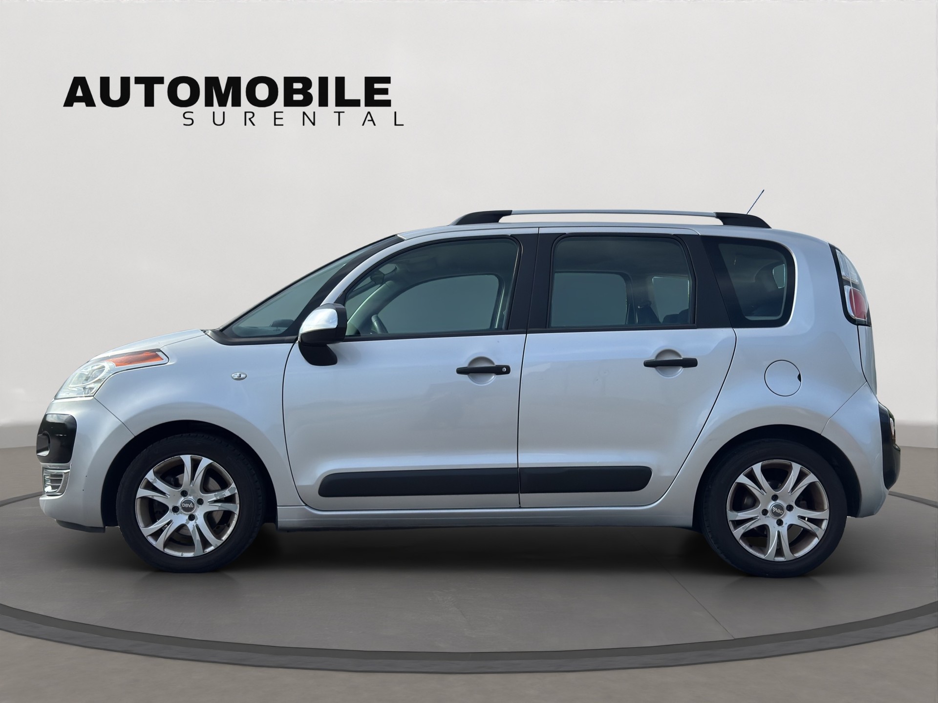 CITROEN C3 Picasso 1.6i 16V Swiss Style-image-2