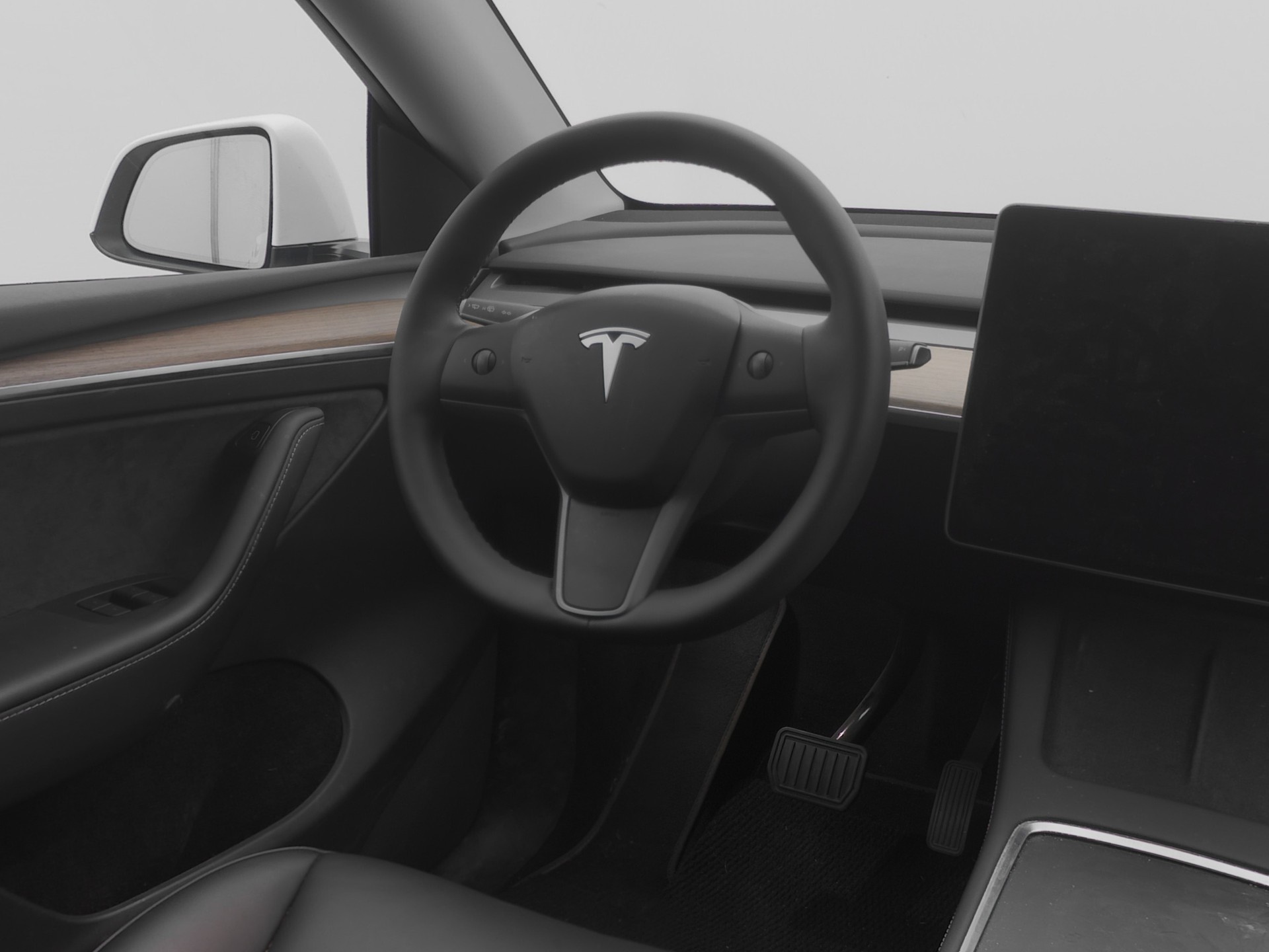 TESLA Model Y Rear-Wheel Drive-image-7