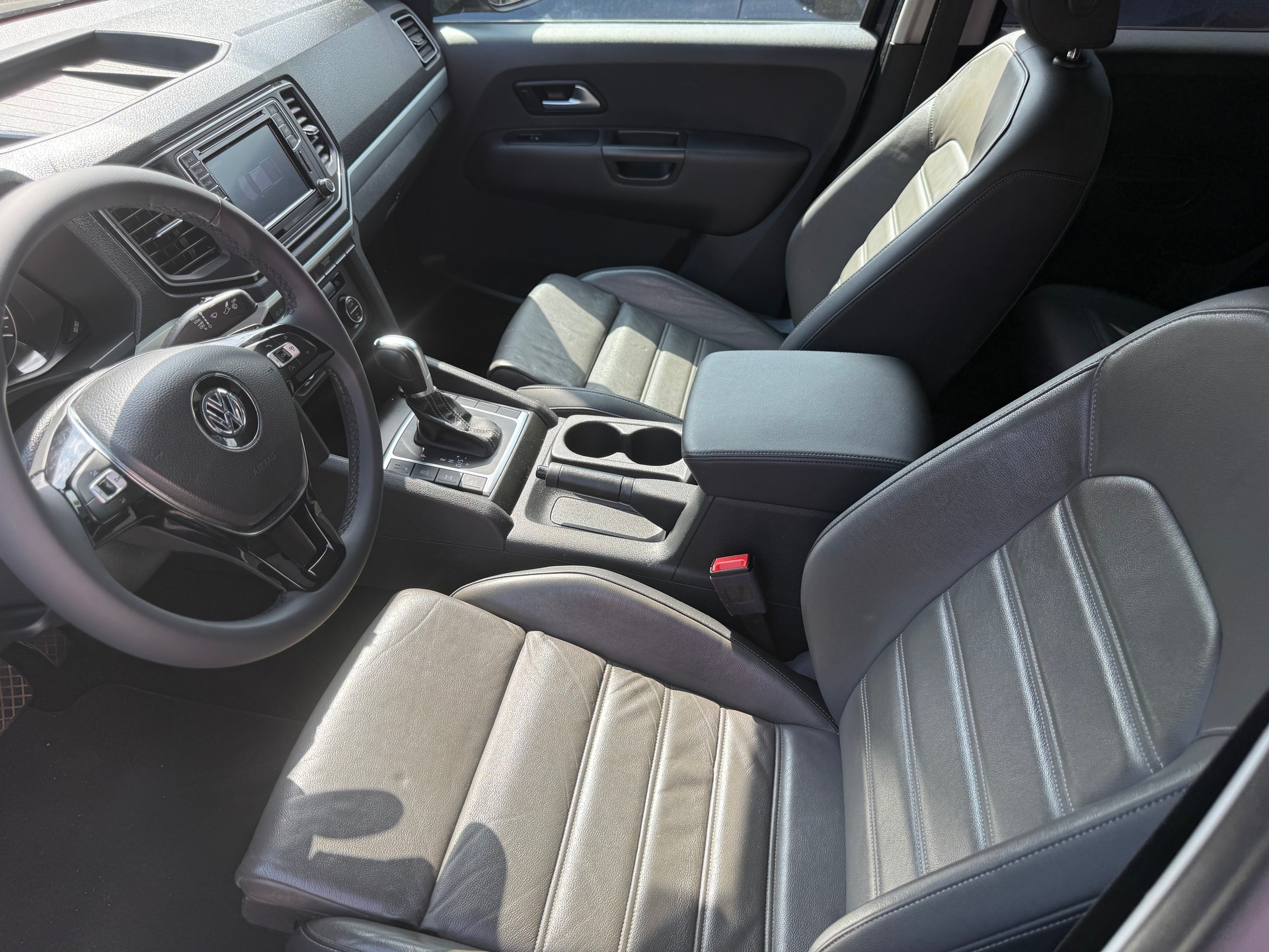 VW Amarok 3.0TDI Crossline 4Motion Automatic-image-7