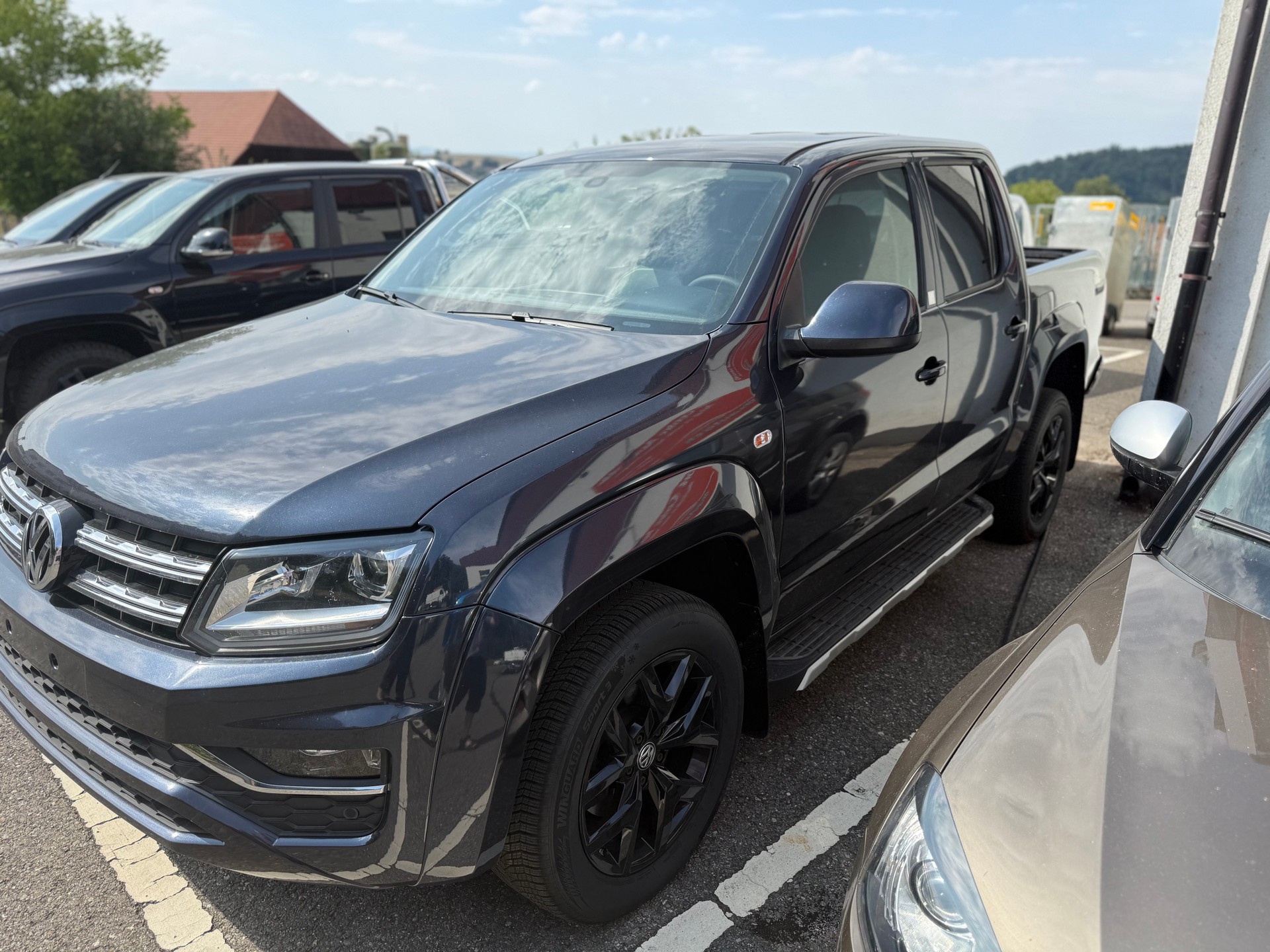VW Amarok 3.0TDI Crossline 4Motion Automatic-image-0