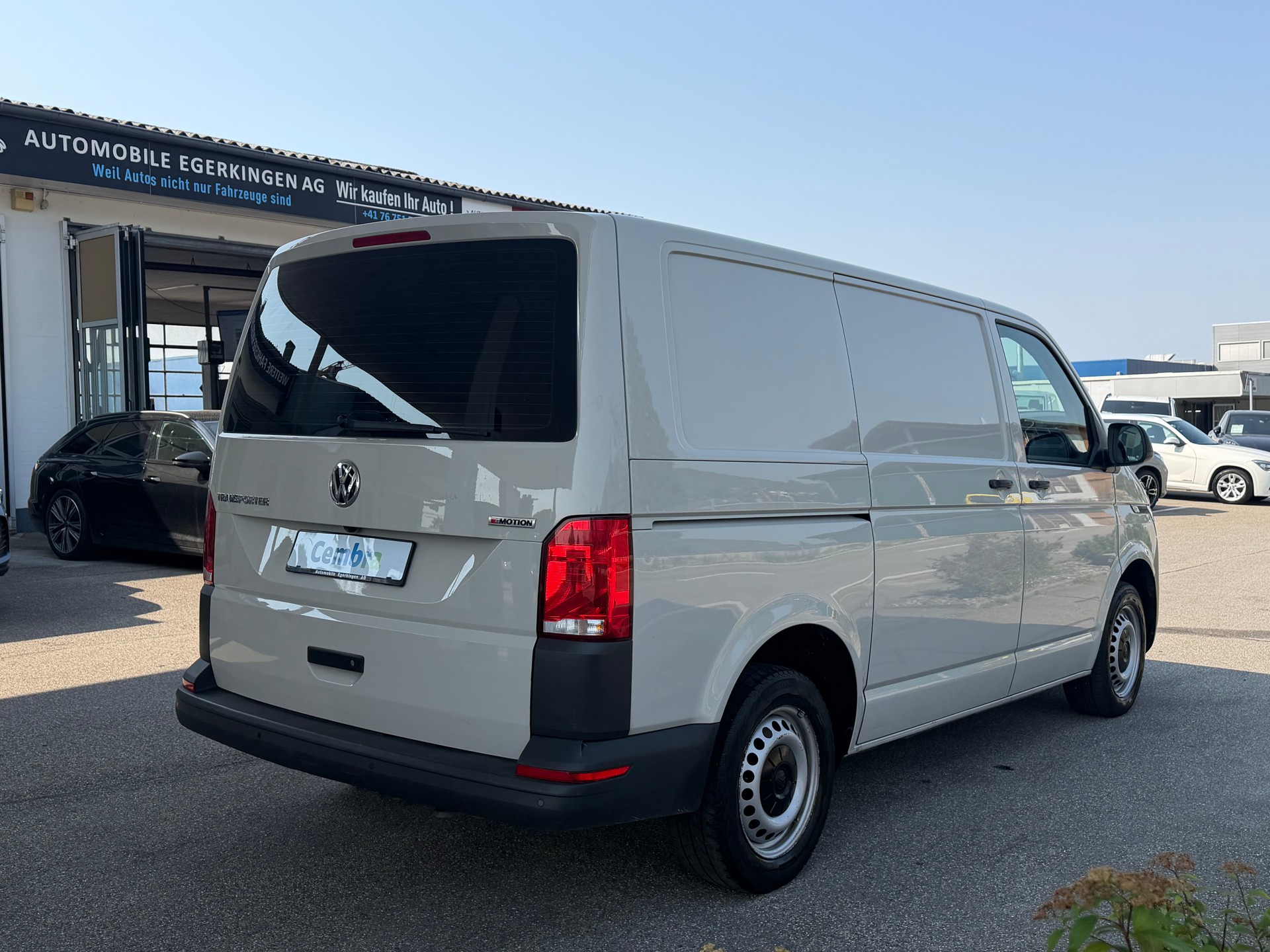 VW T6.1 2.0 TDI 4Motion DSG-image-4