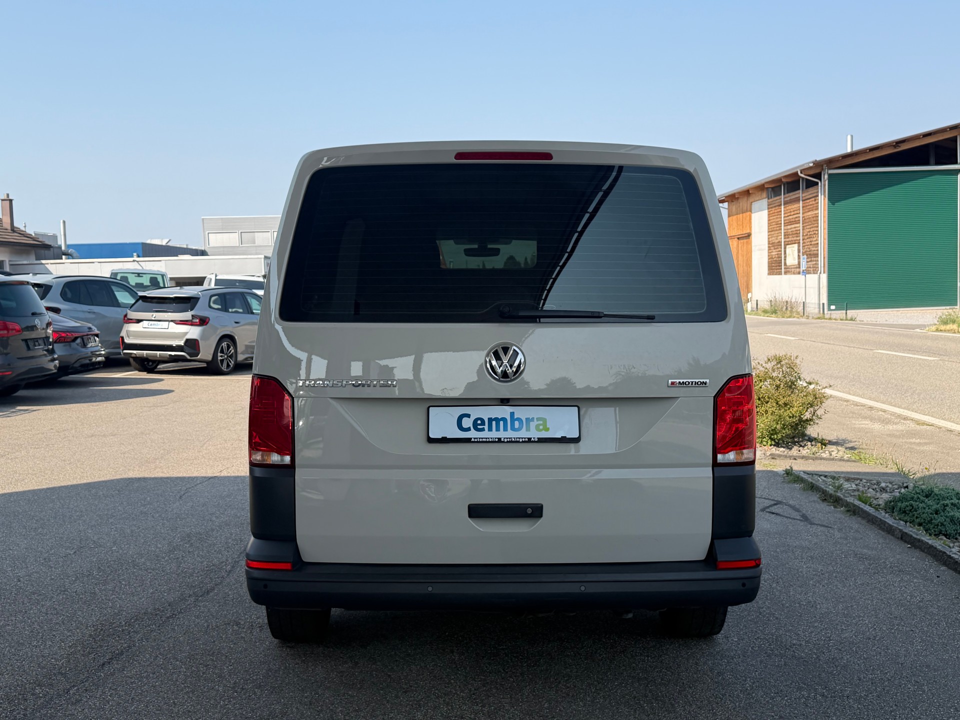 VW T6.1 2.0 TDI 4Motion DSG-image-5