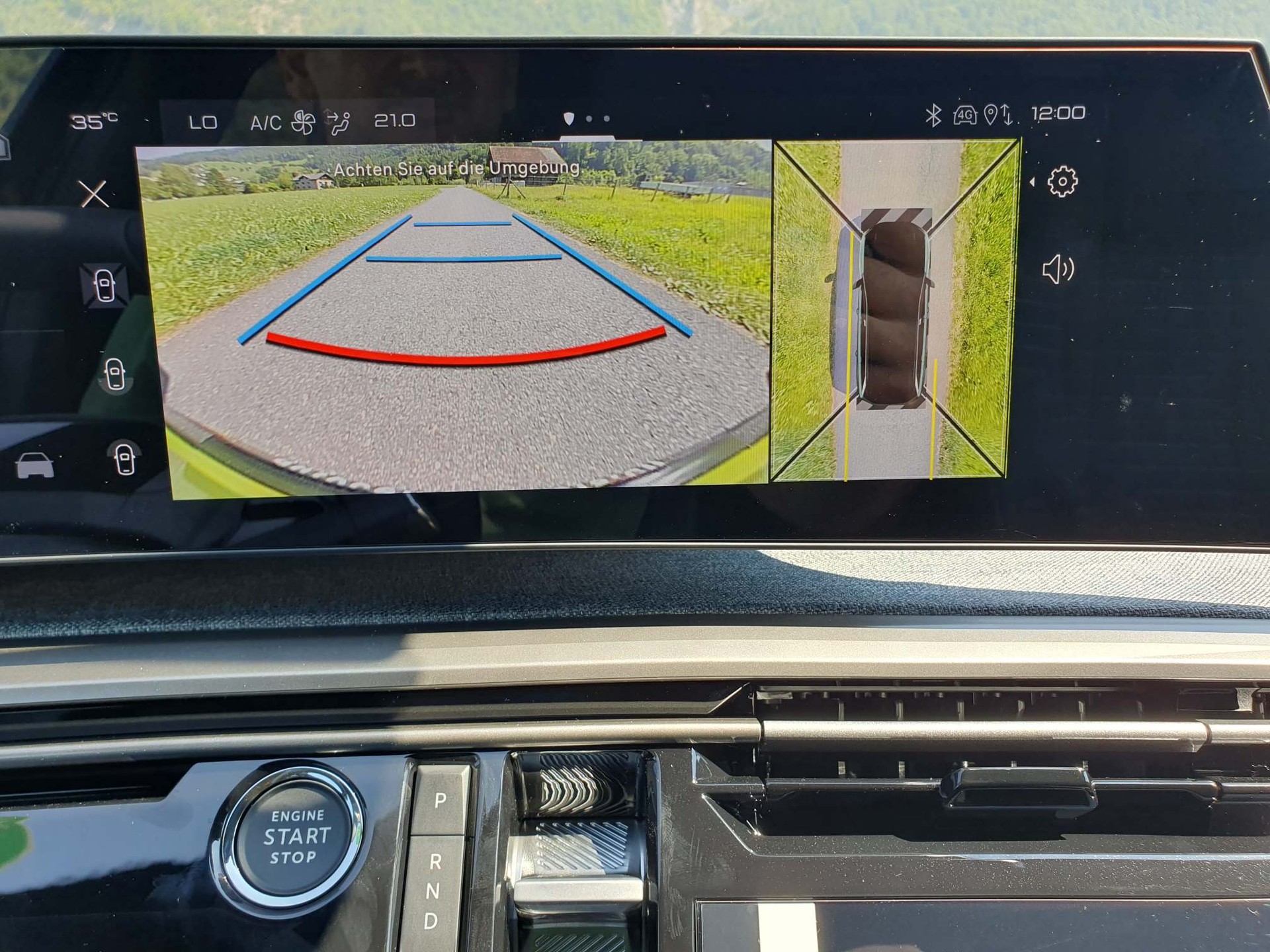 PEUGEOT 5008 e-Allure Premium 4x4-image-14