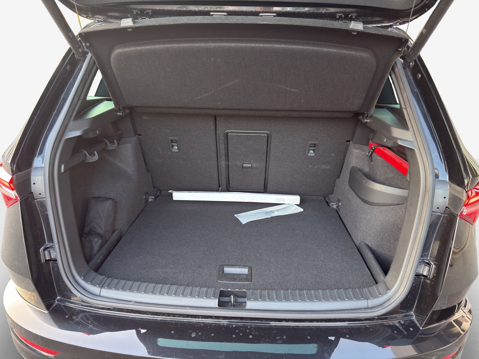 SKODA Karoq 2.0 TSI SportLine 4x4 DSG-image-12