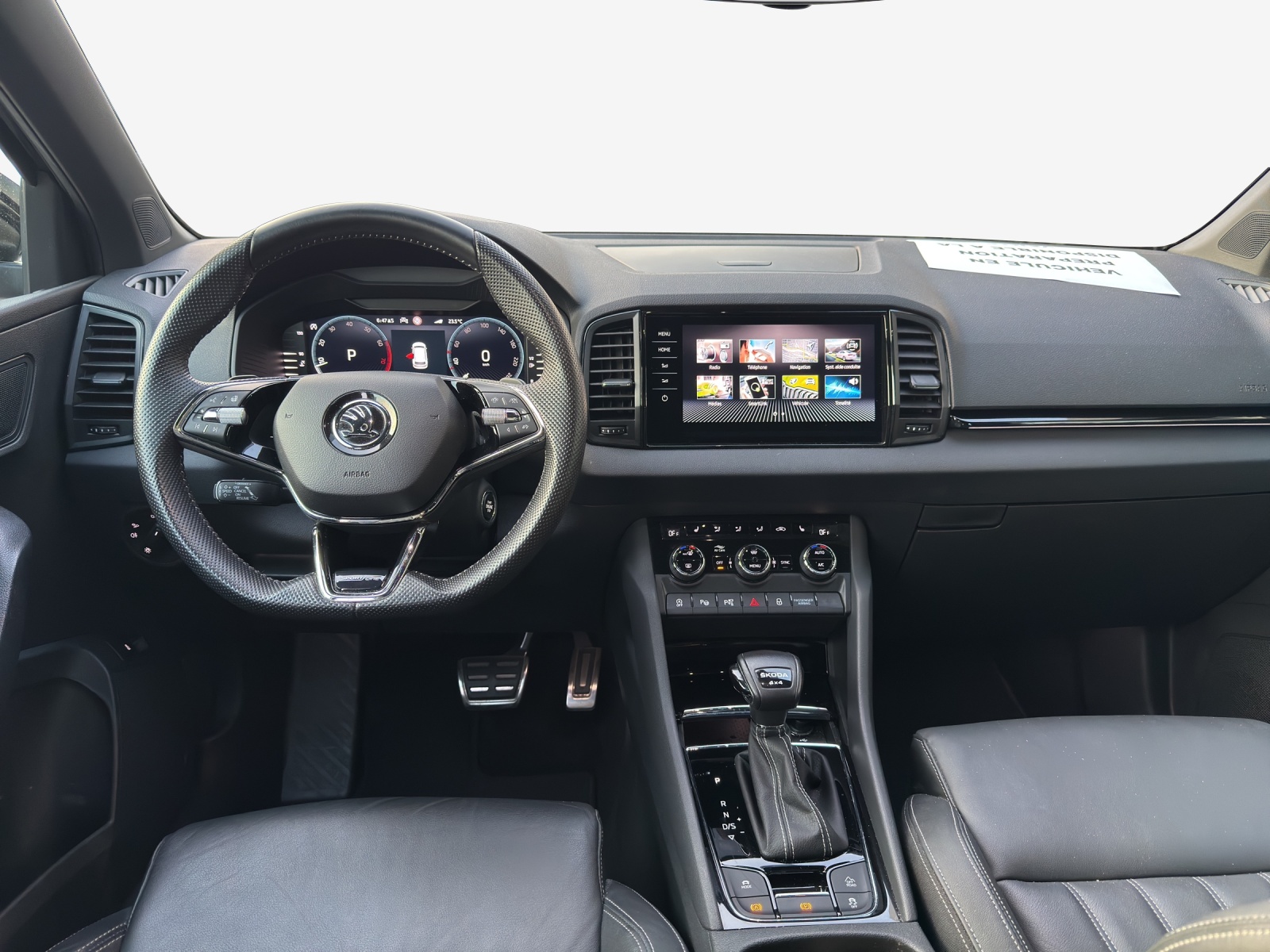 SKODA Karoq 2.0 TSI SportLine 4x4 DSG-image-8