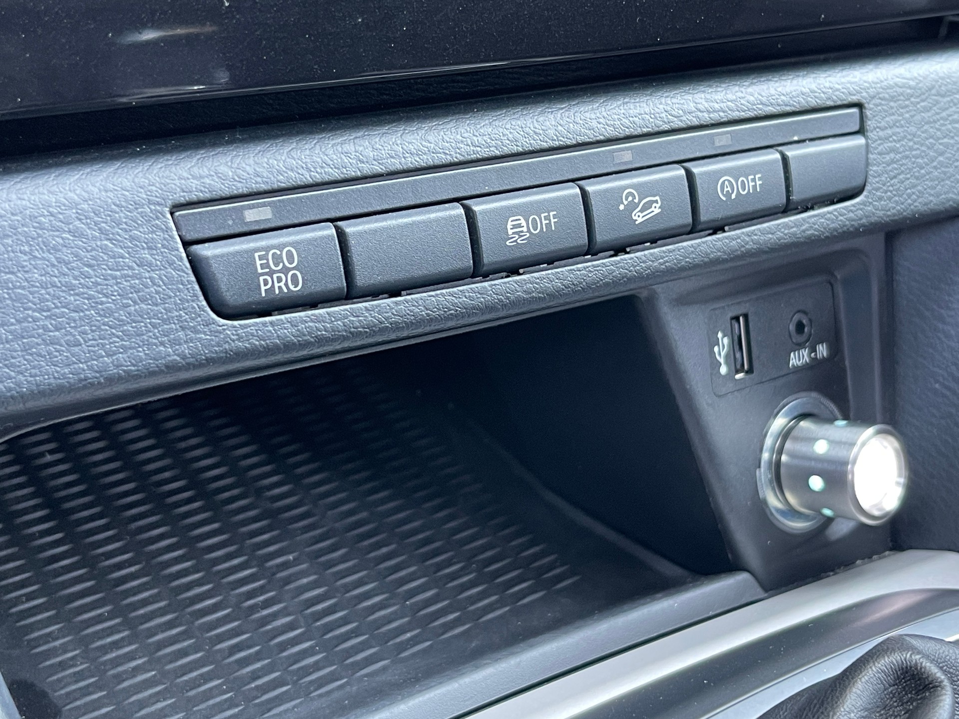 BMW X1 xDrive 18d Steptronic-image-13