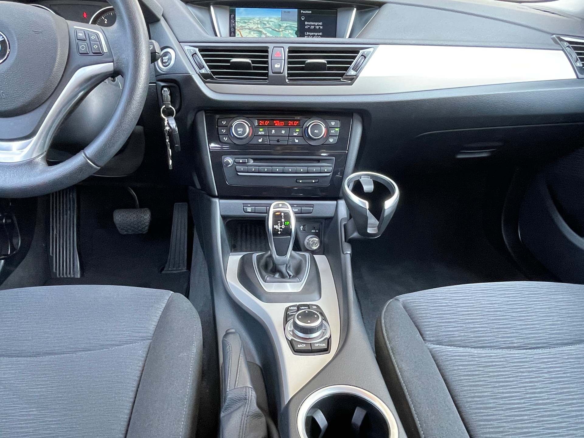 BMW X1 xDrive 18d Steptronic-image-10