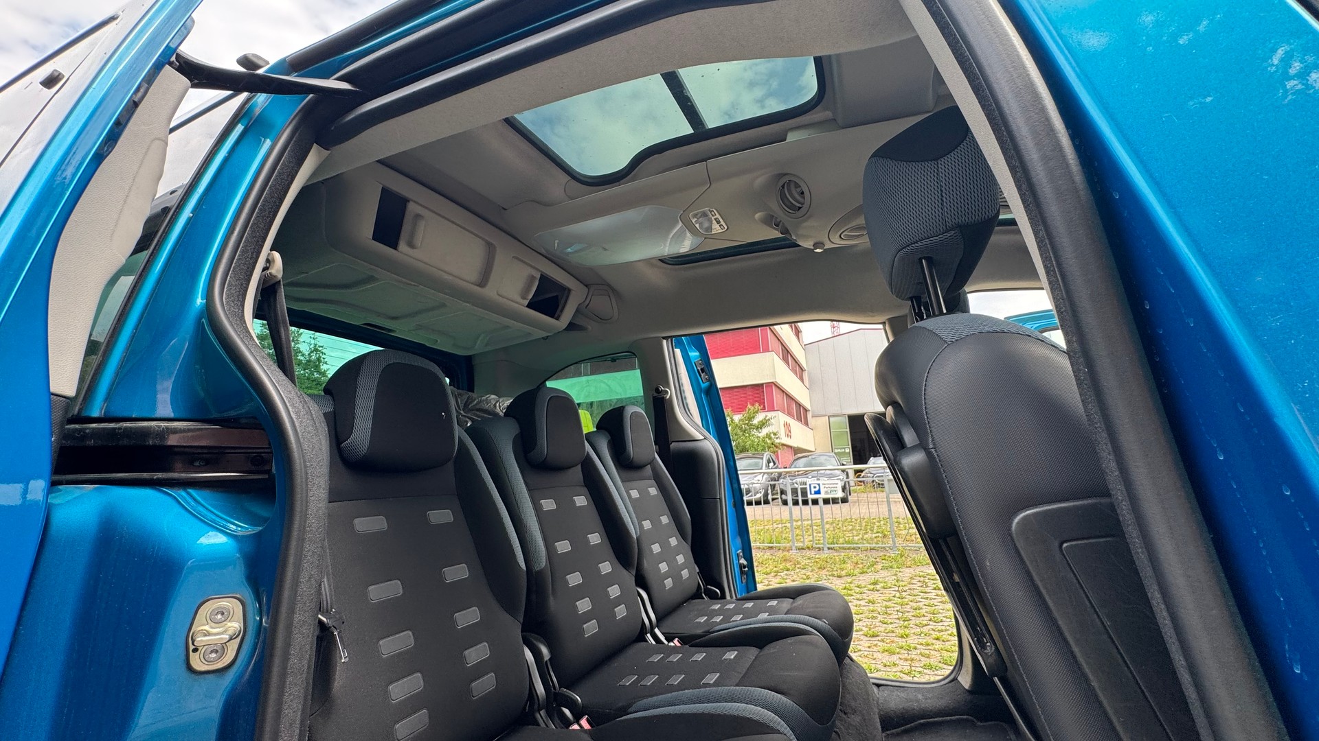 CITROEN Berlingo 1.6 HDi Multispace Special-image-11