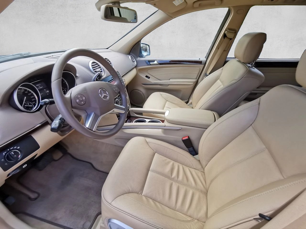 MERCEDES-BENZ GL 350 CDI BlueEfficiency 4Matic 7G-Tronic-image-4