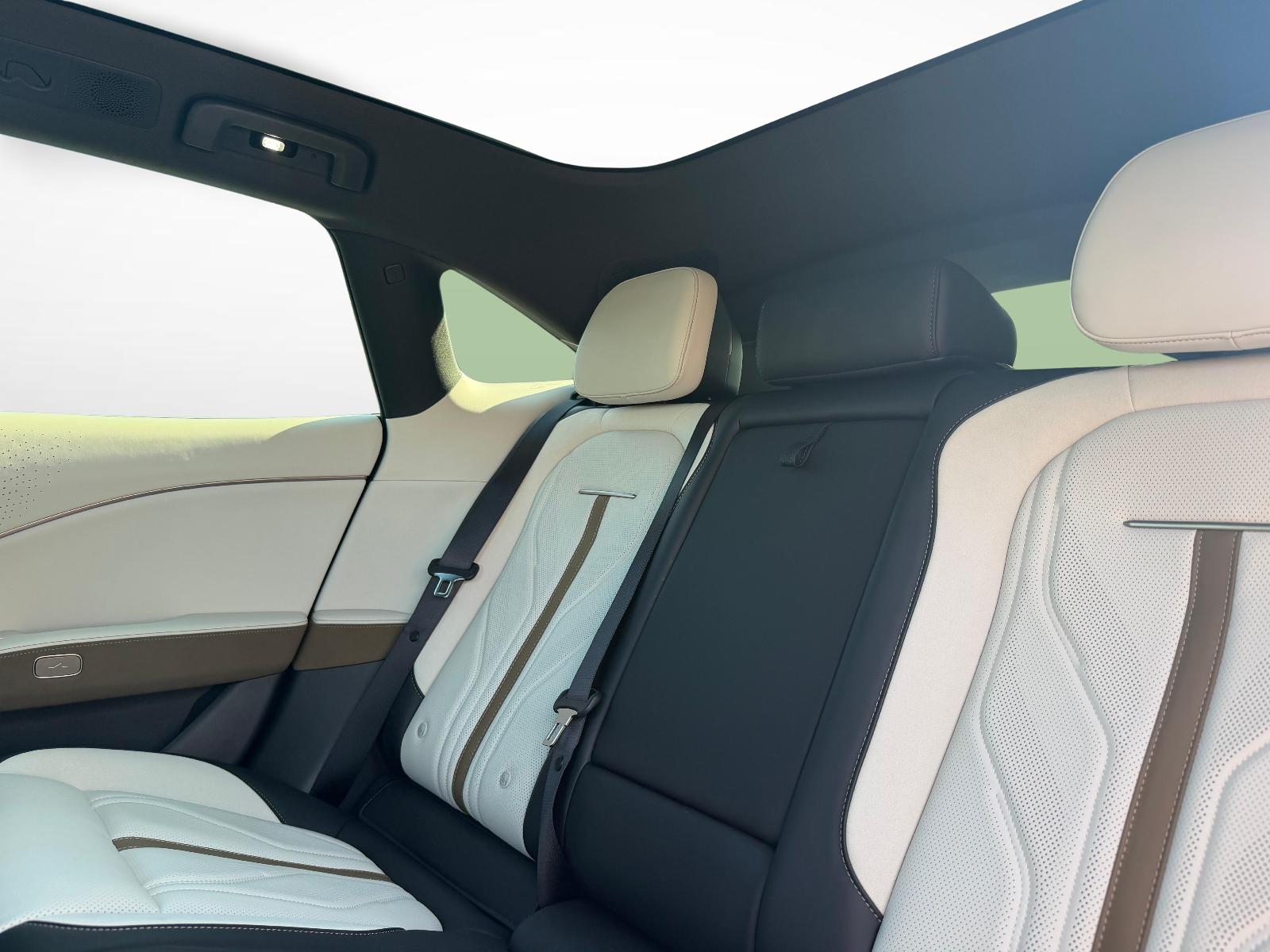 ZEEKR 7GT Privilege AWD-image-9