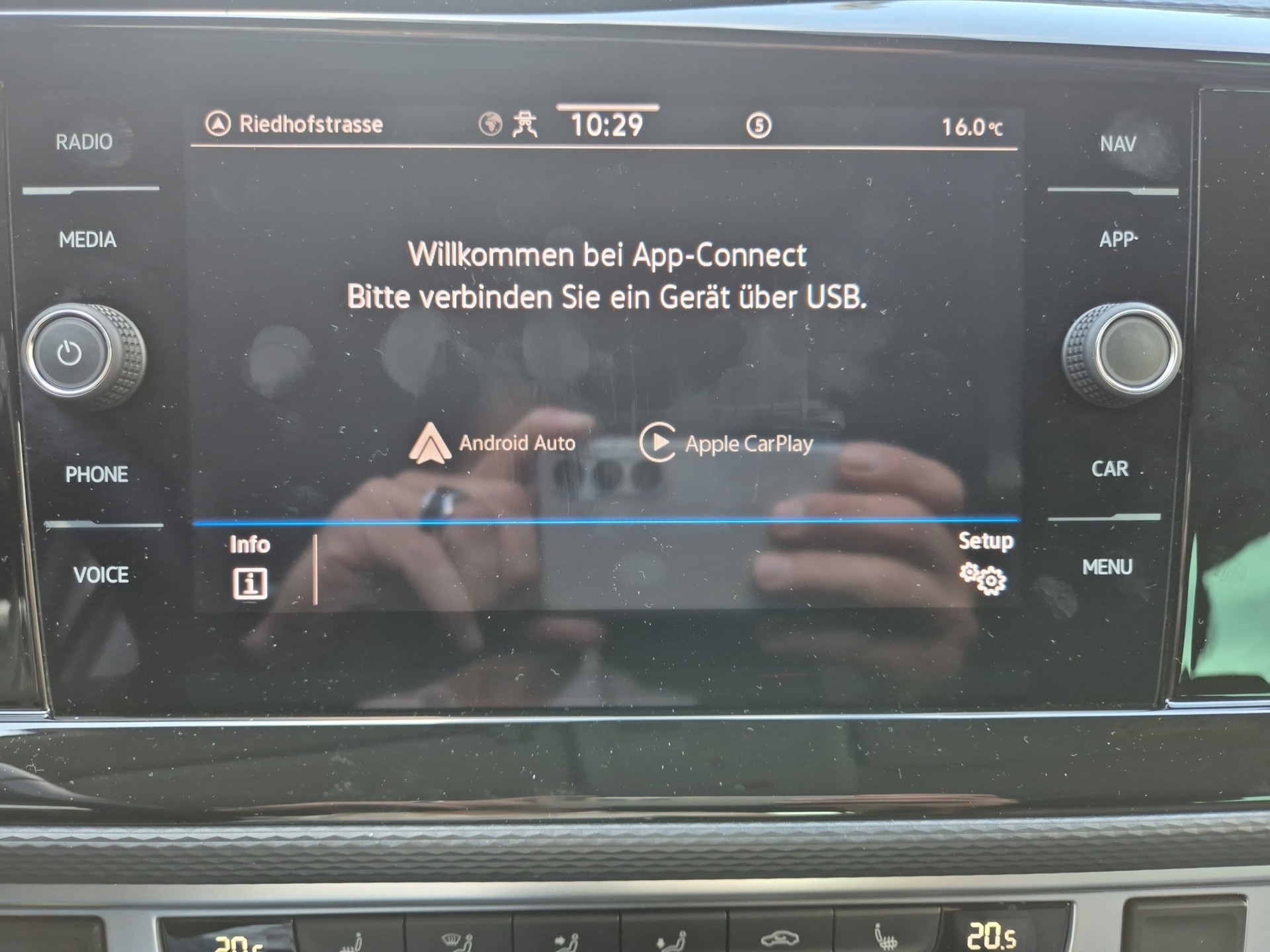 VW T6.1 Multivan 2.0 Bi-TDI Comfortline 4Motion DSG-image-22