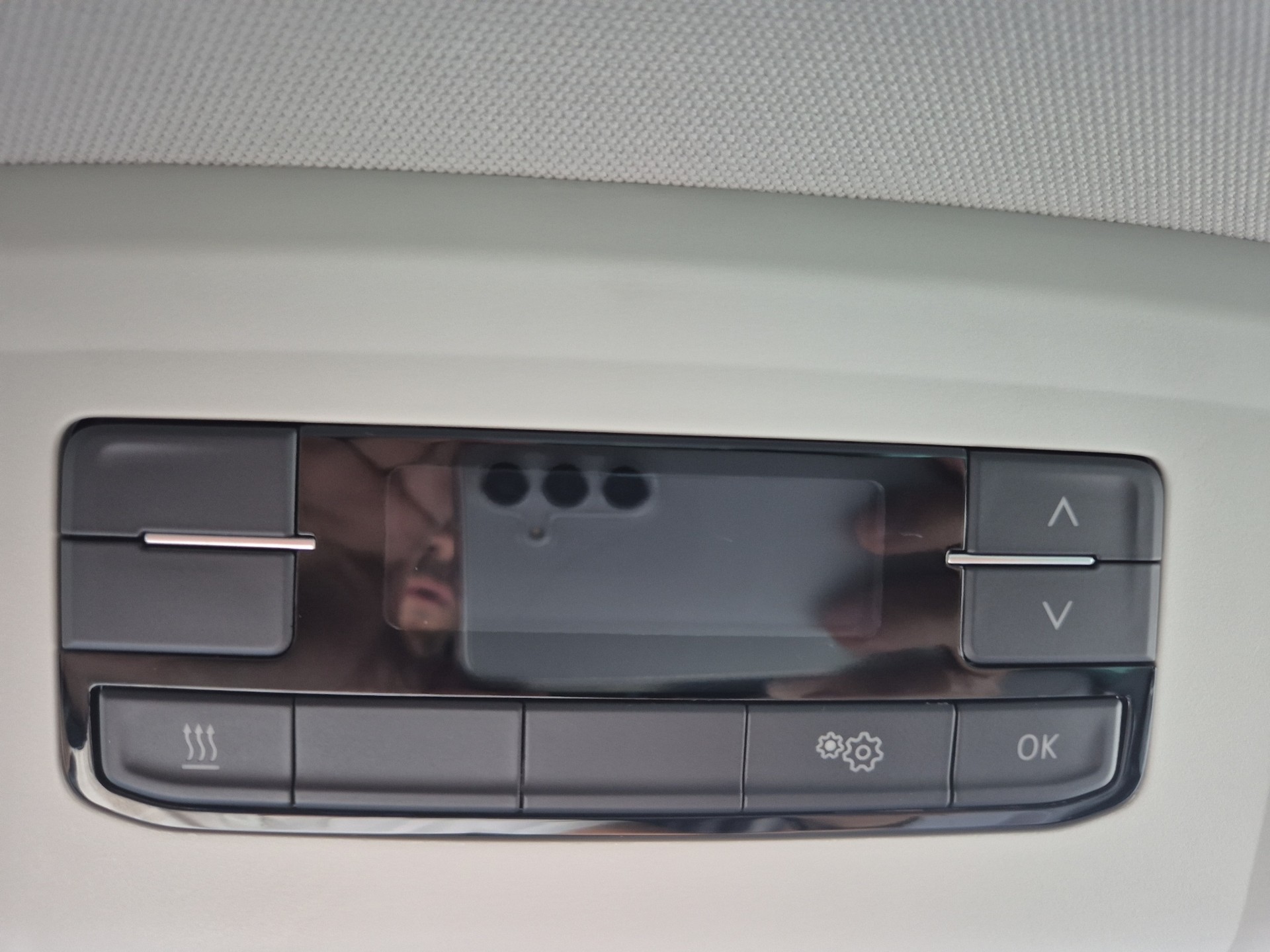 VW T6.1 Multivan 2.0 Bi-TDI Comfortline 4Motion DSG-image-18