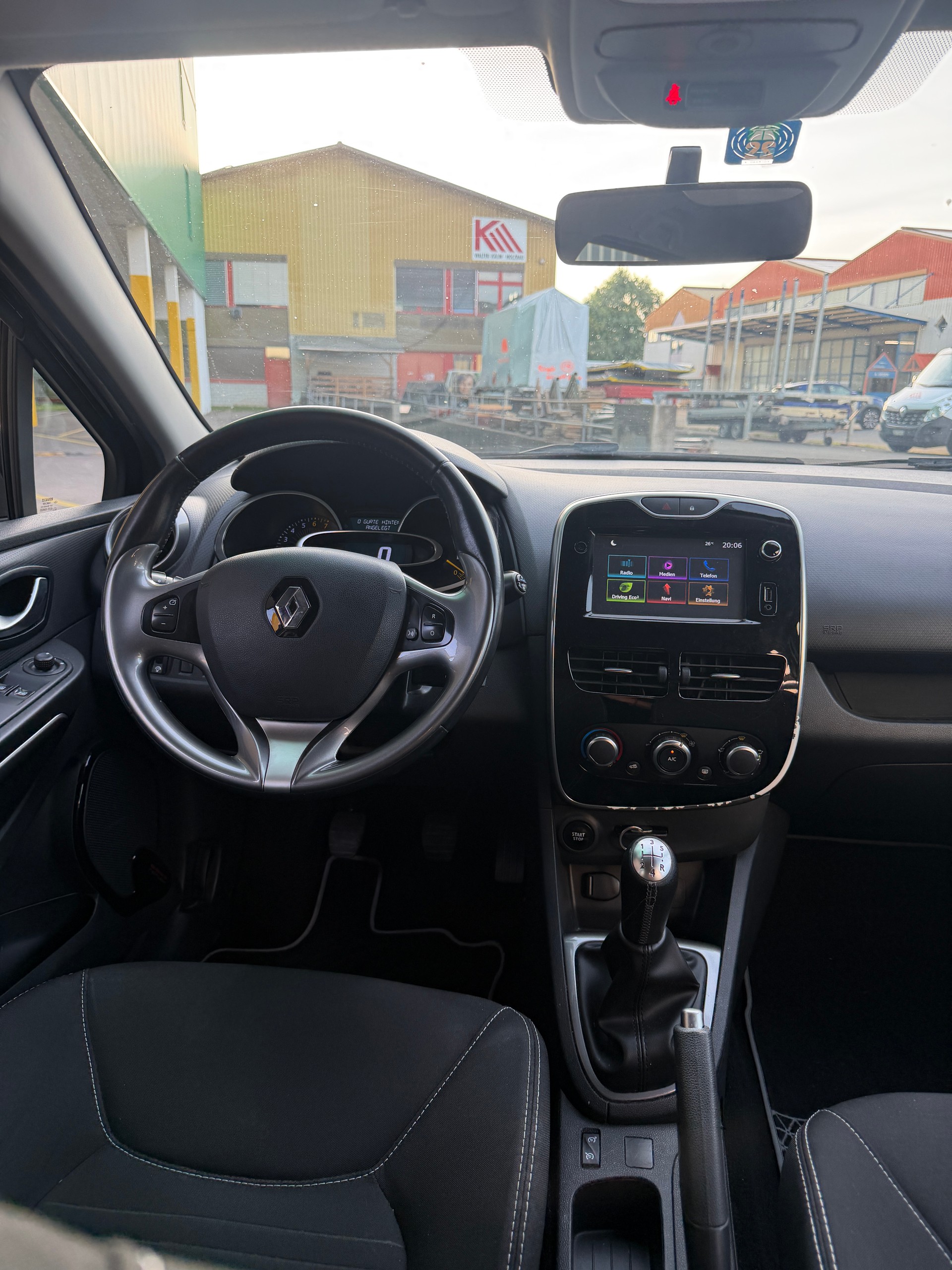 RENAULT Clio Grandtour 1.2 16V Expression-image-9