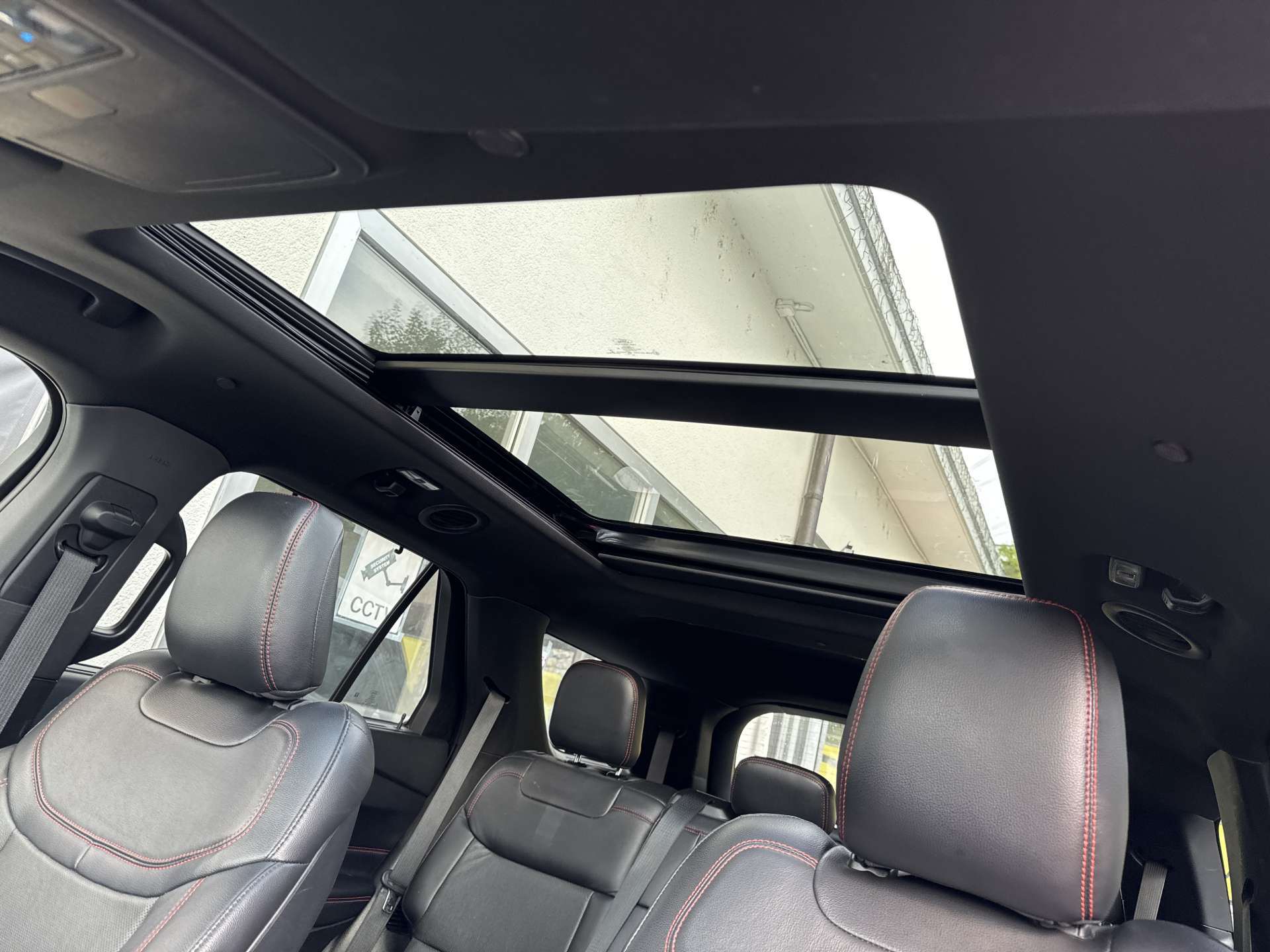 FORD Explorer 3.0 EcoB. Plug-in-Hybrid ST-Line 4WD Aut. 7Platz-image-13
