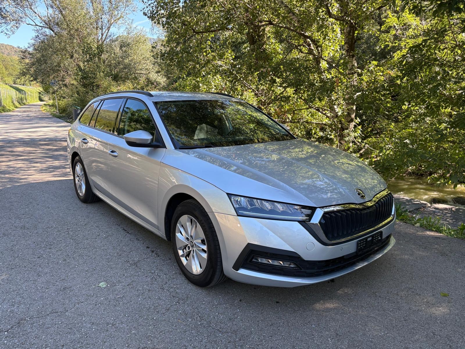 SKODA Octavia Combi 2.0 TDI DSG Ambition 4x4