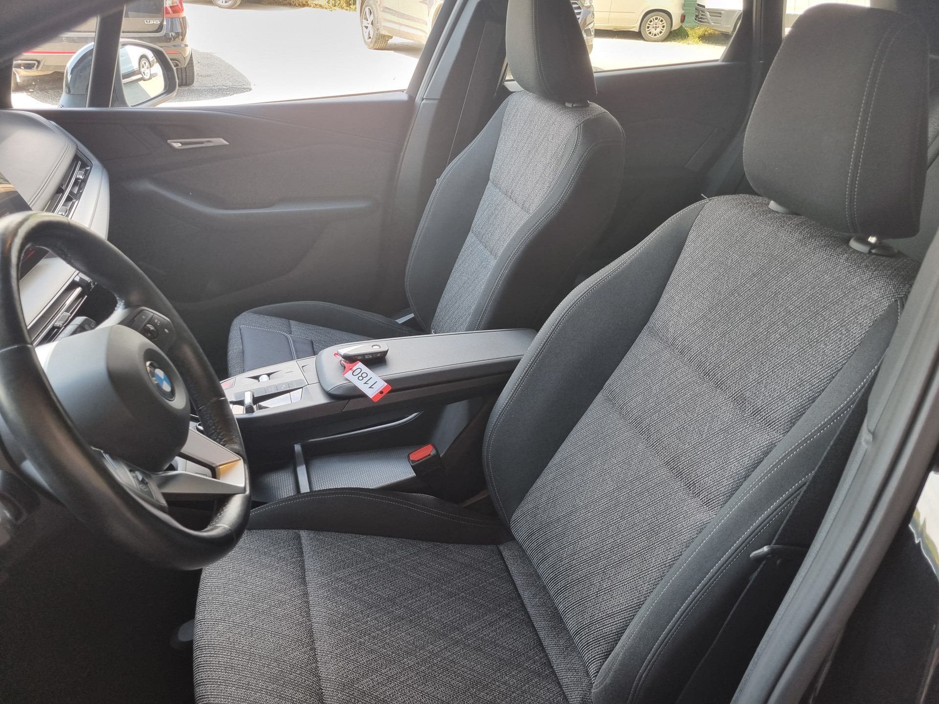 BMW 218i Active Tourer DKG-image-7