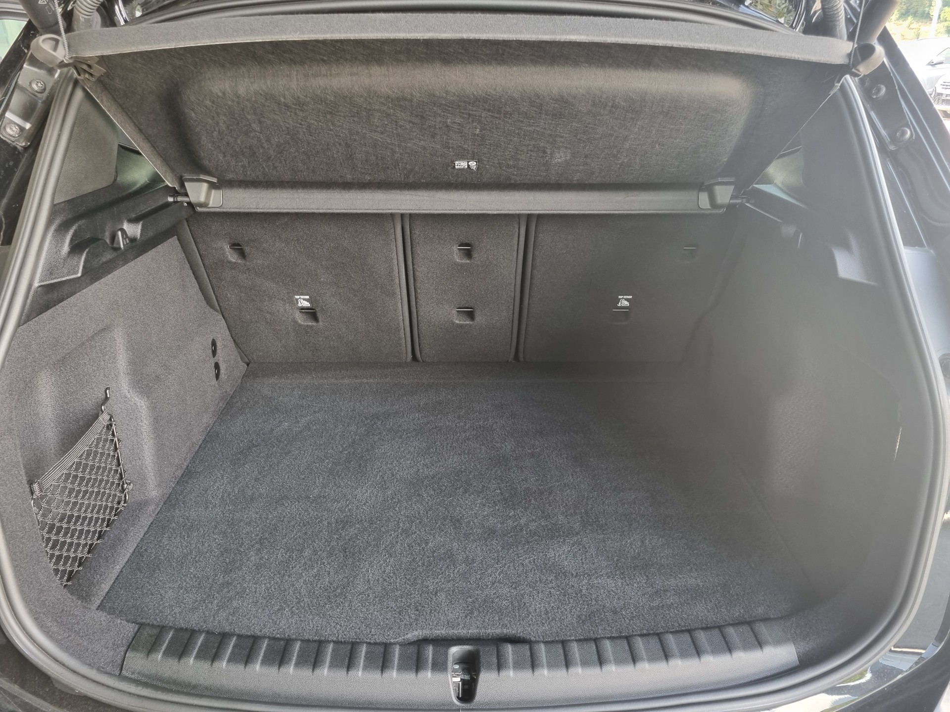 BMW 218i Active Tourer DKG-image-9