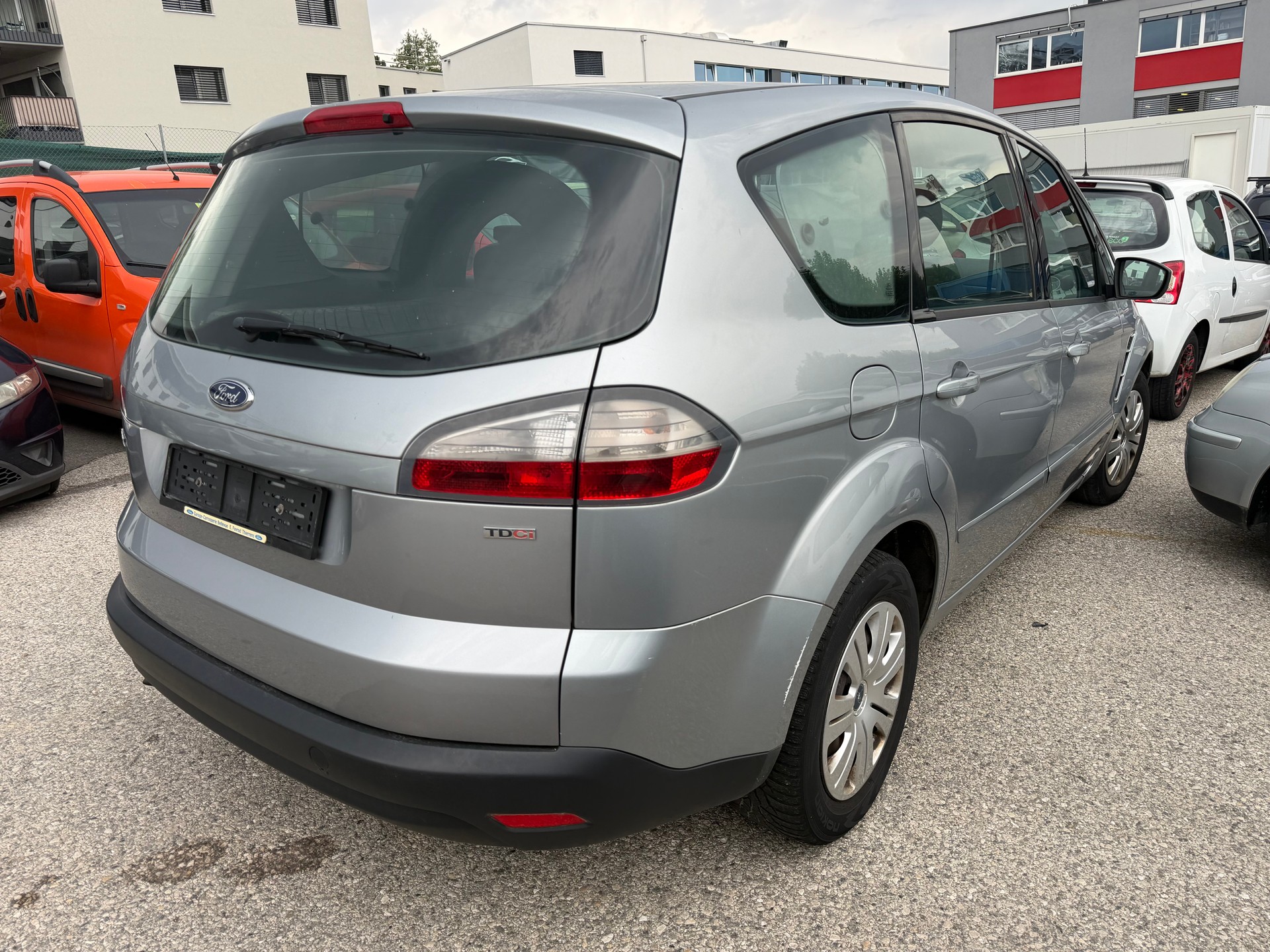 FORD S-Max 2.0 TDCi Titanium-image-4