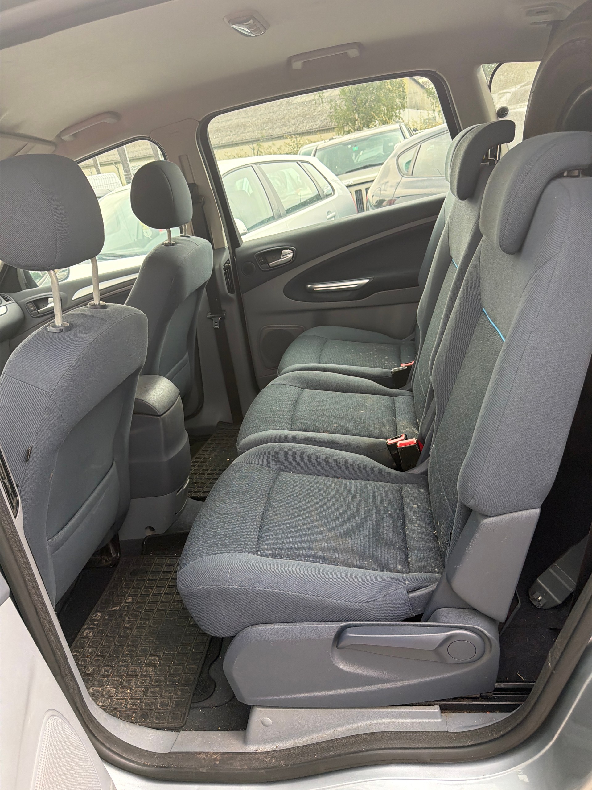 FORD S-Max 2.0 TDCi Titanium-image-9