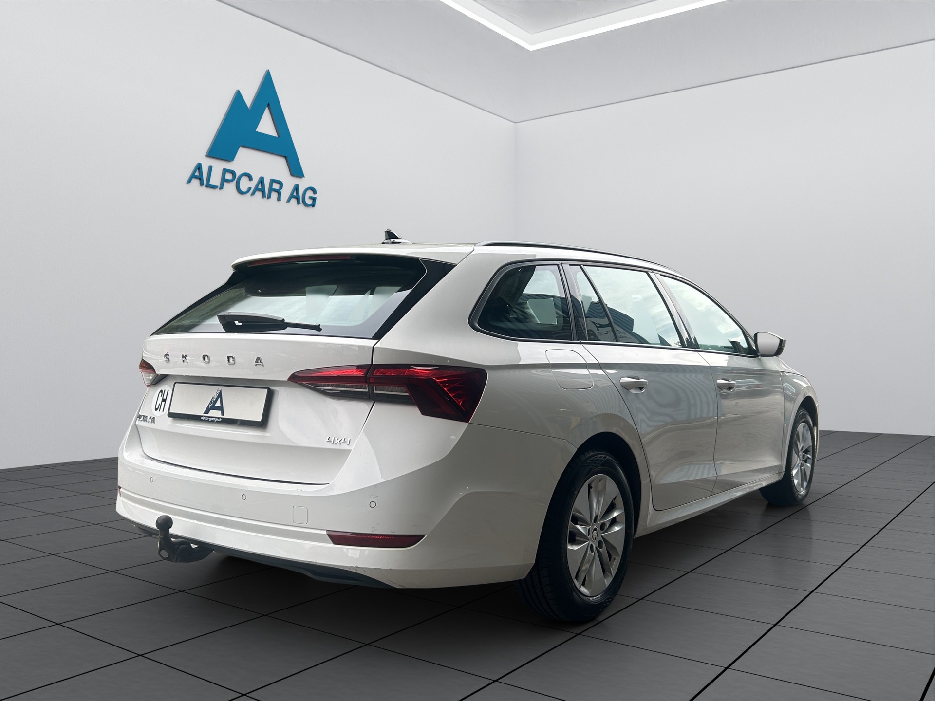 SKODA Octavia Combi 2.0 TDI DSG Ambition 4x4-image-6