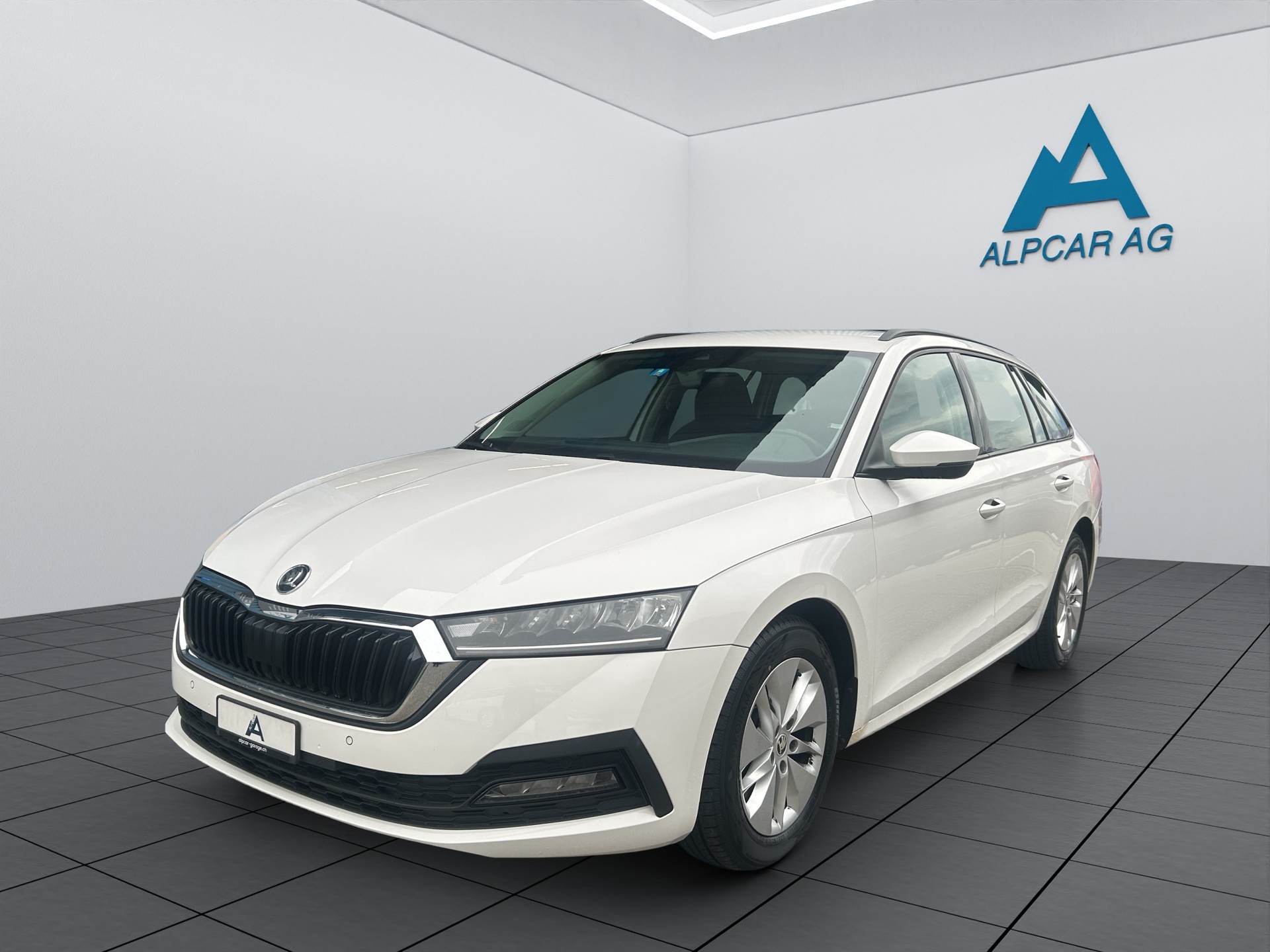 SKODA Octavia Combi 2.0 TDI DSG Ambition 4x4-image-2