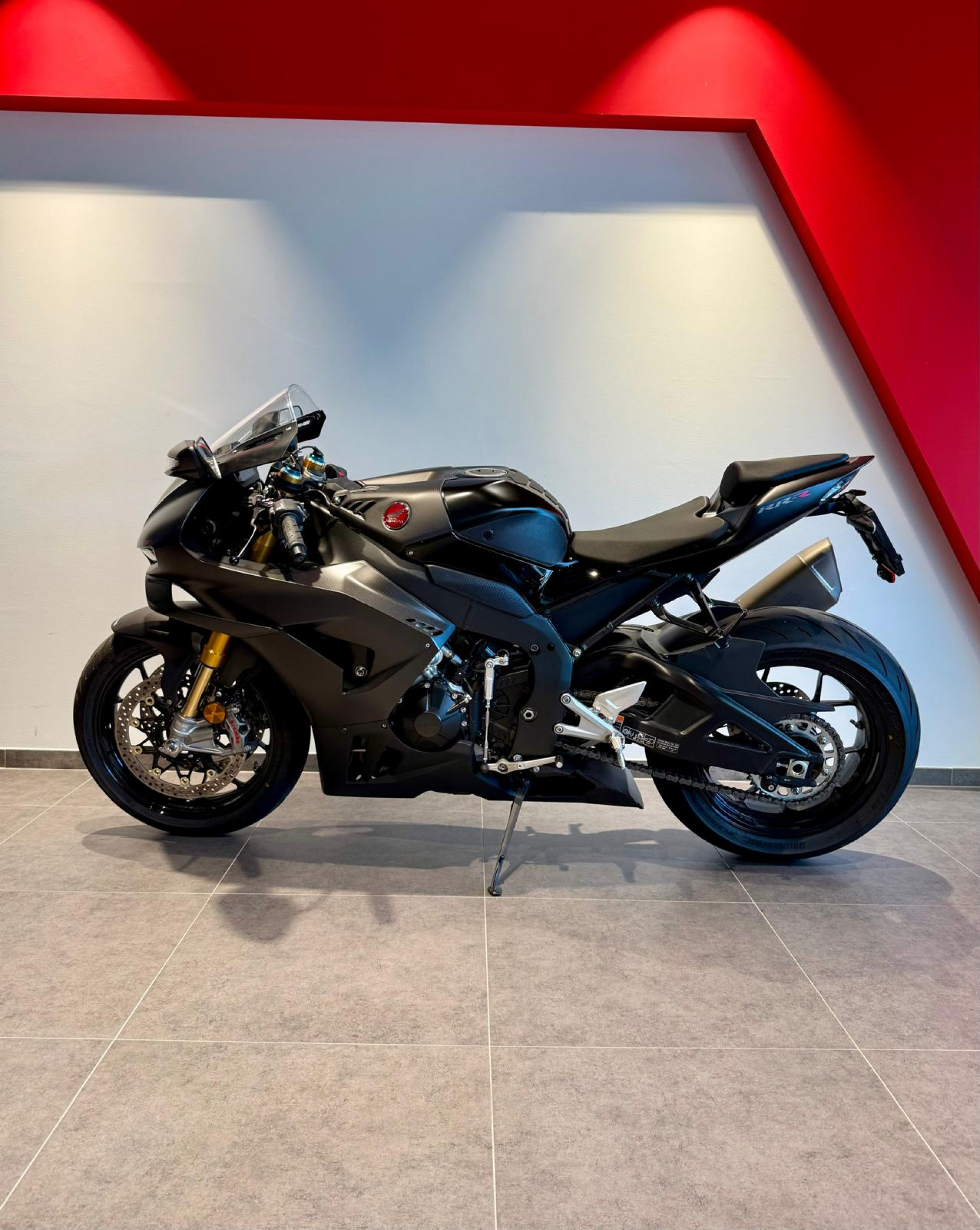 HONDA CBR 1000 RR-R Fireblade SP Carbon Edition-showroom-element-2