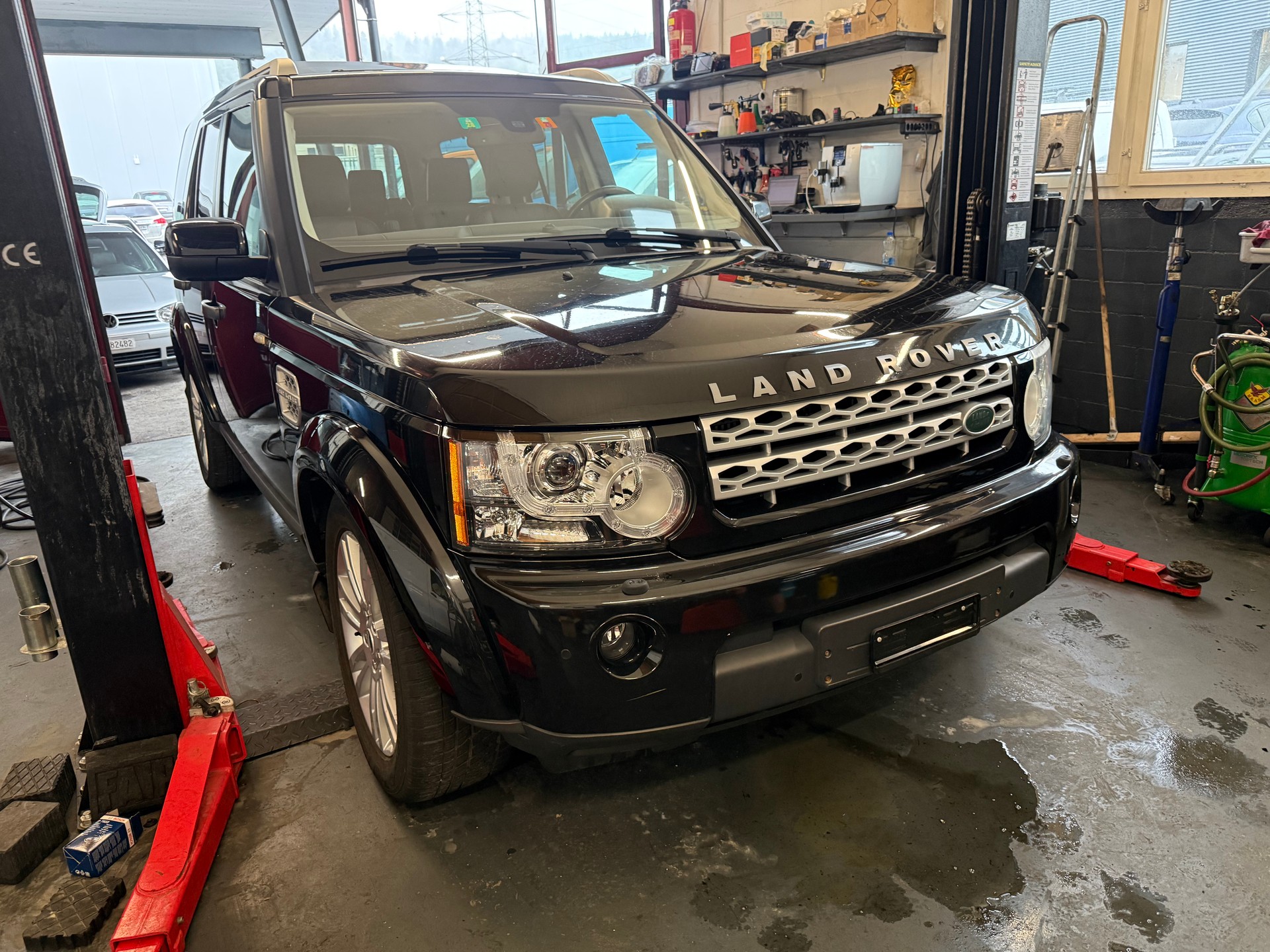 LAND ROVER DISCOVERY-image-2