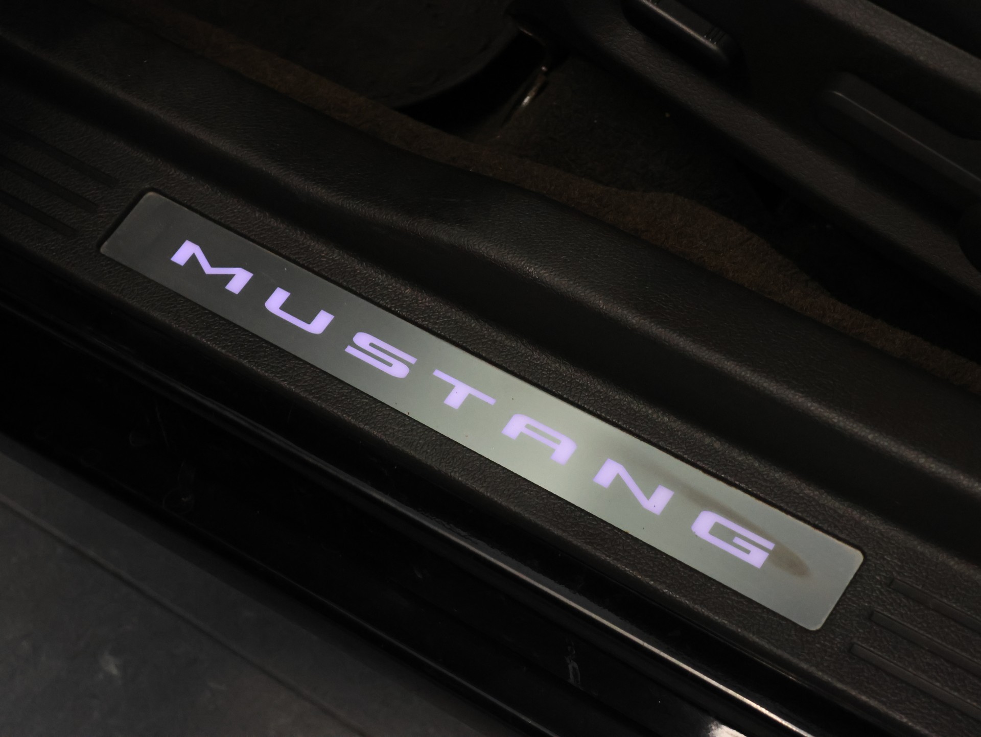 FORD Ford Mustang *Rückfahrkamera* *Ohne OPF* *Sitzheizung*-image-16