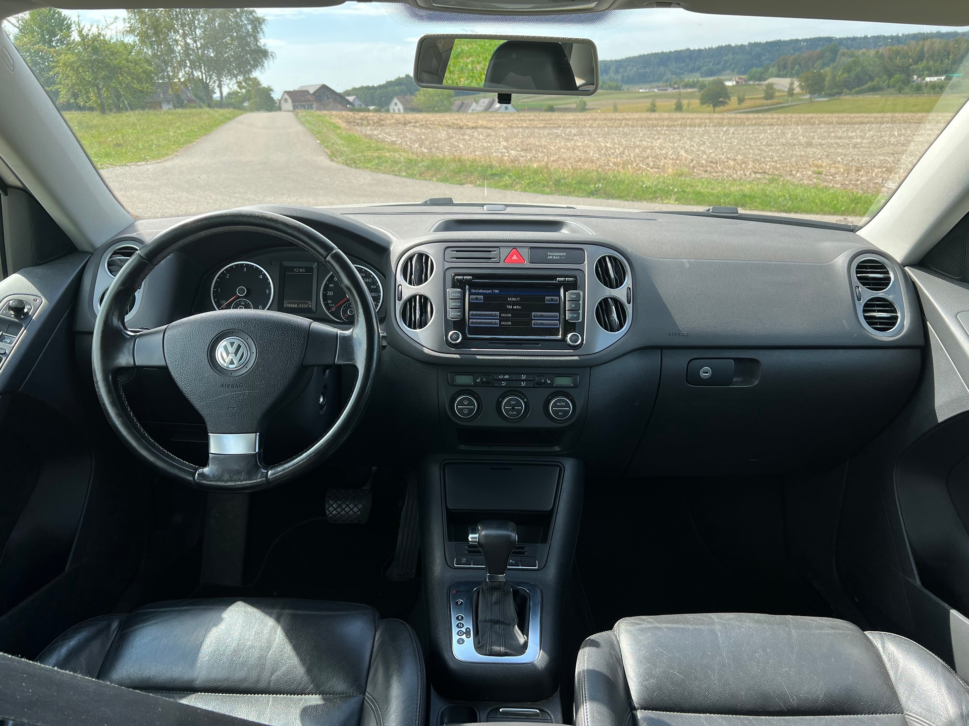 VW Tiguan 2.0 TDI Sport&Style Tiptronic-image-10