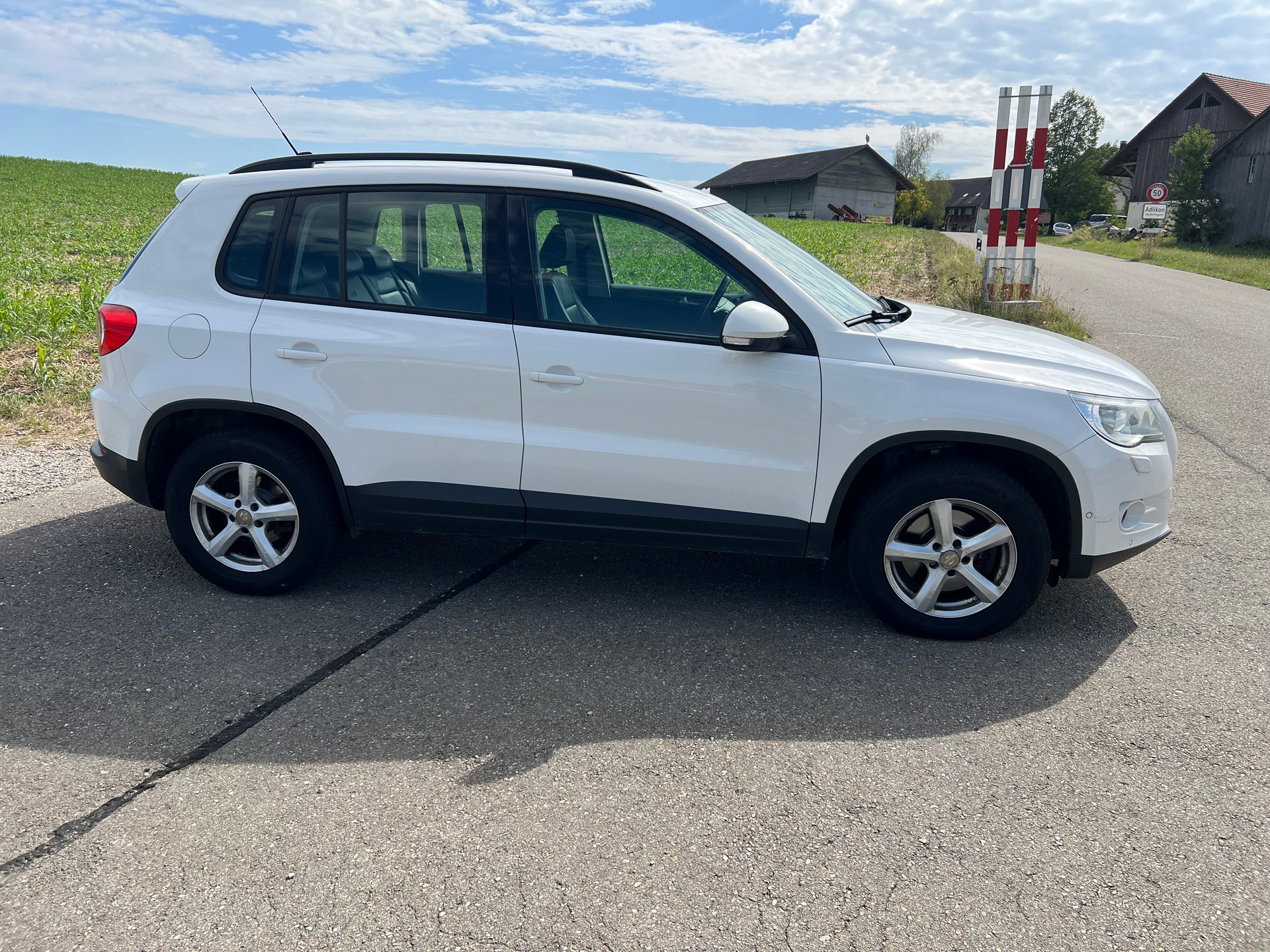 VW Tiguan 2.0 TDI Sport&Style Tiptronic-image-2