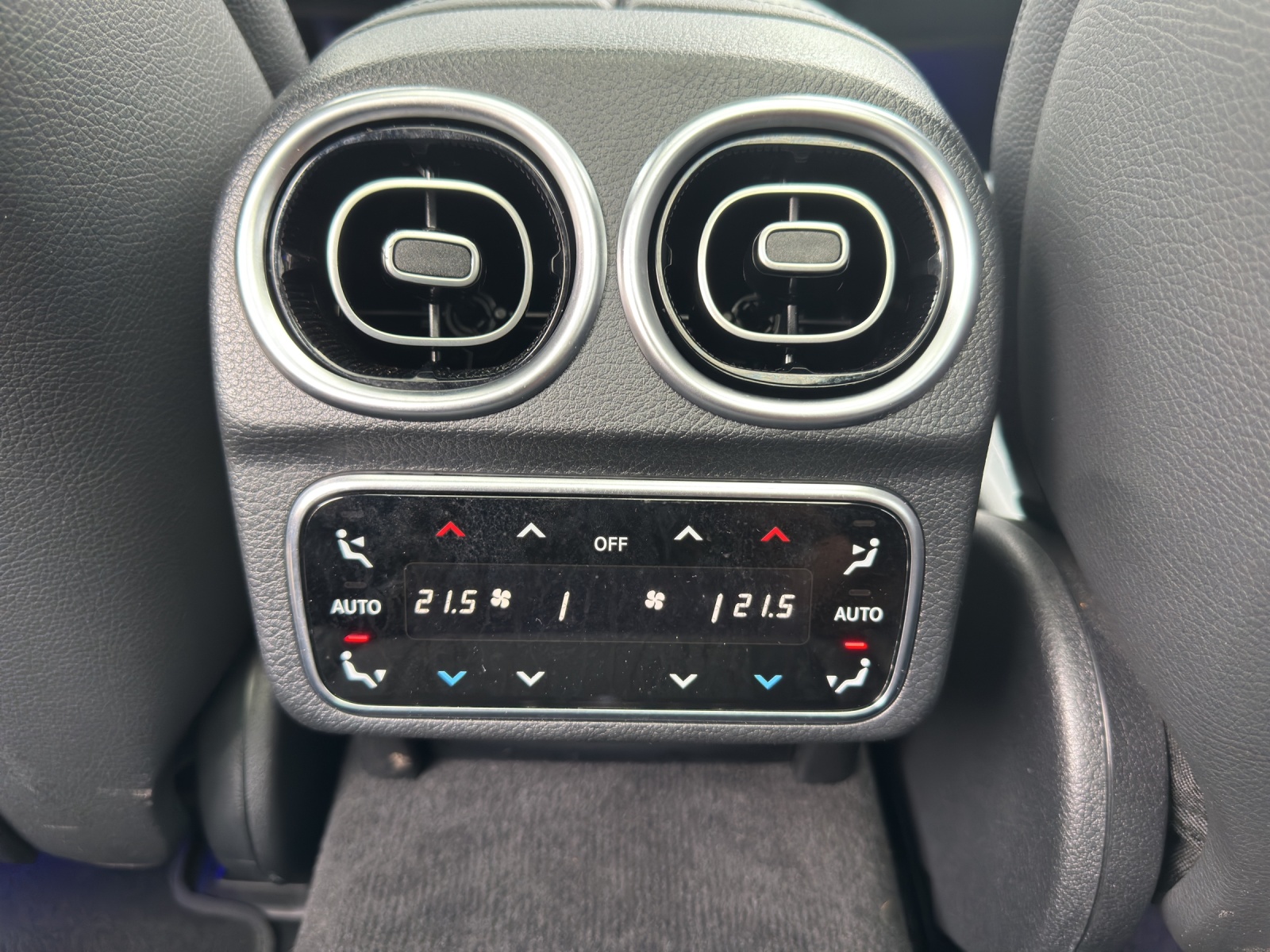 MERCEDES-BENZ Classe C S206 Combi C 200 AMG Line 4matic-image-19
