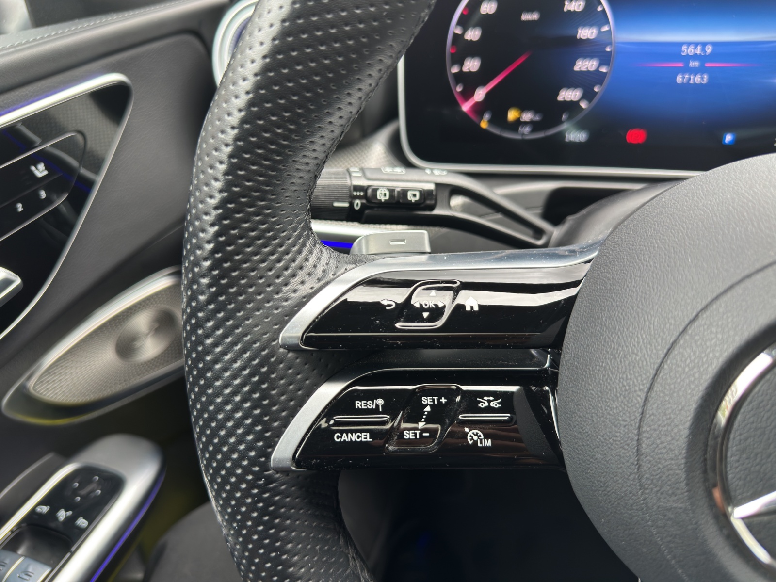 MERCEDES-BENZ Classe C S206 Combi C 200 AMG Line 4matic-image-21