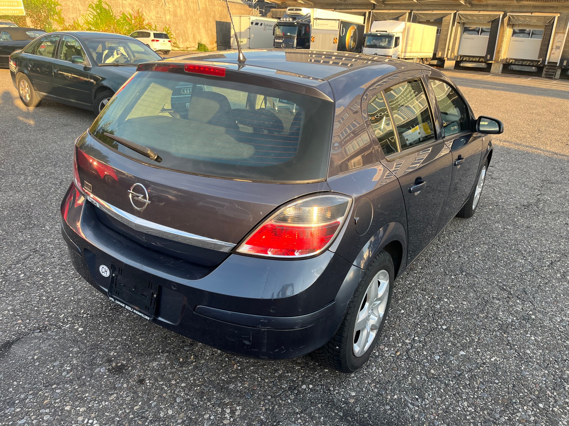 OPEL Astra 1.8i 16V Diamond Automatic-image-2