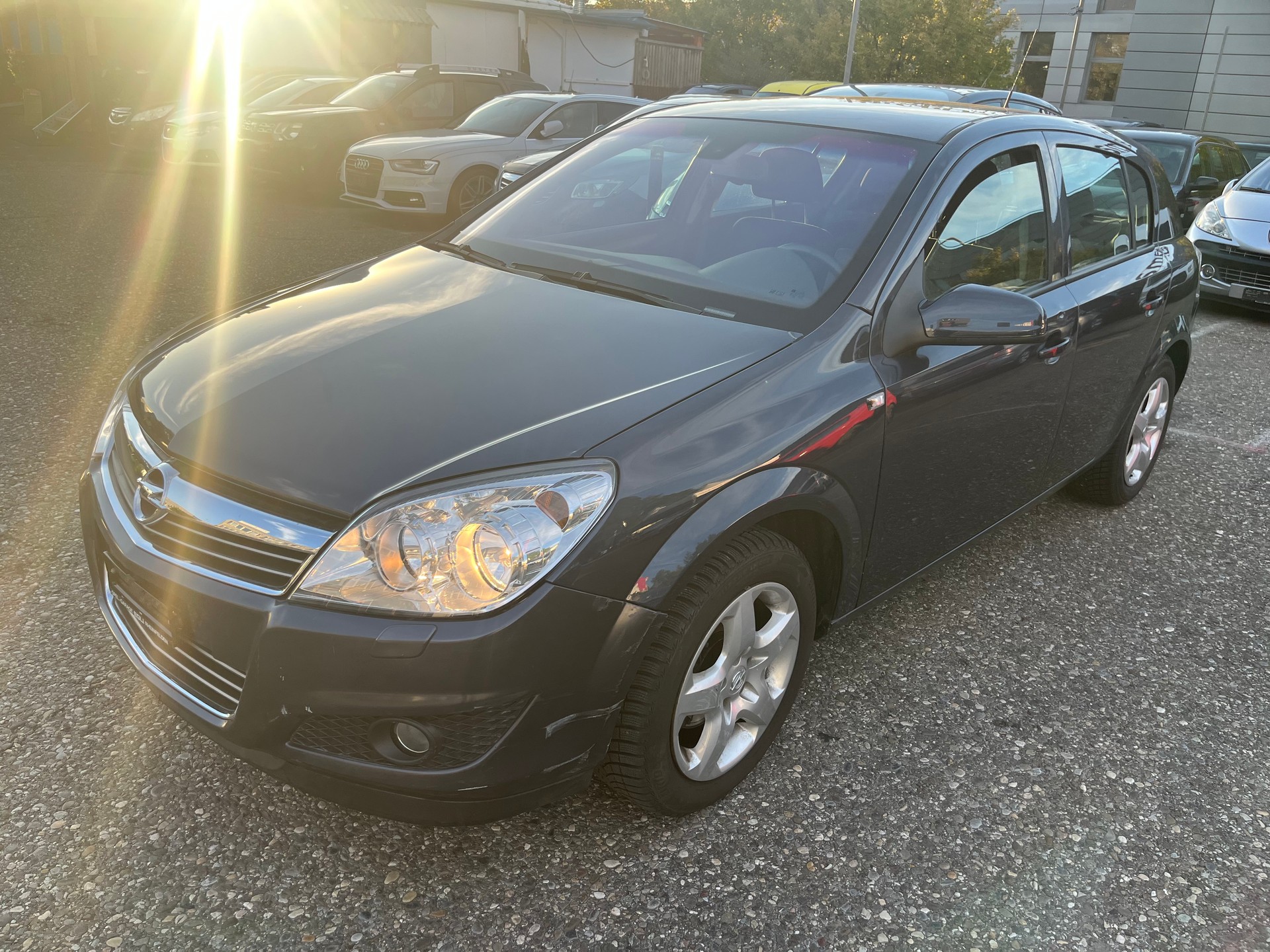 OPEL Astra 1.8i 16V Diamond Automatic-image-0