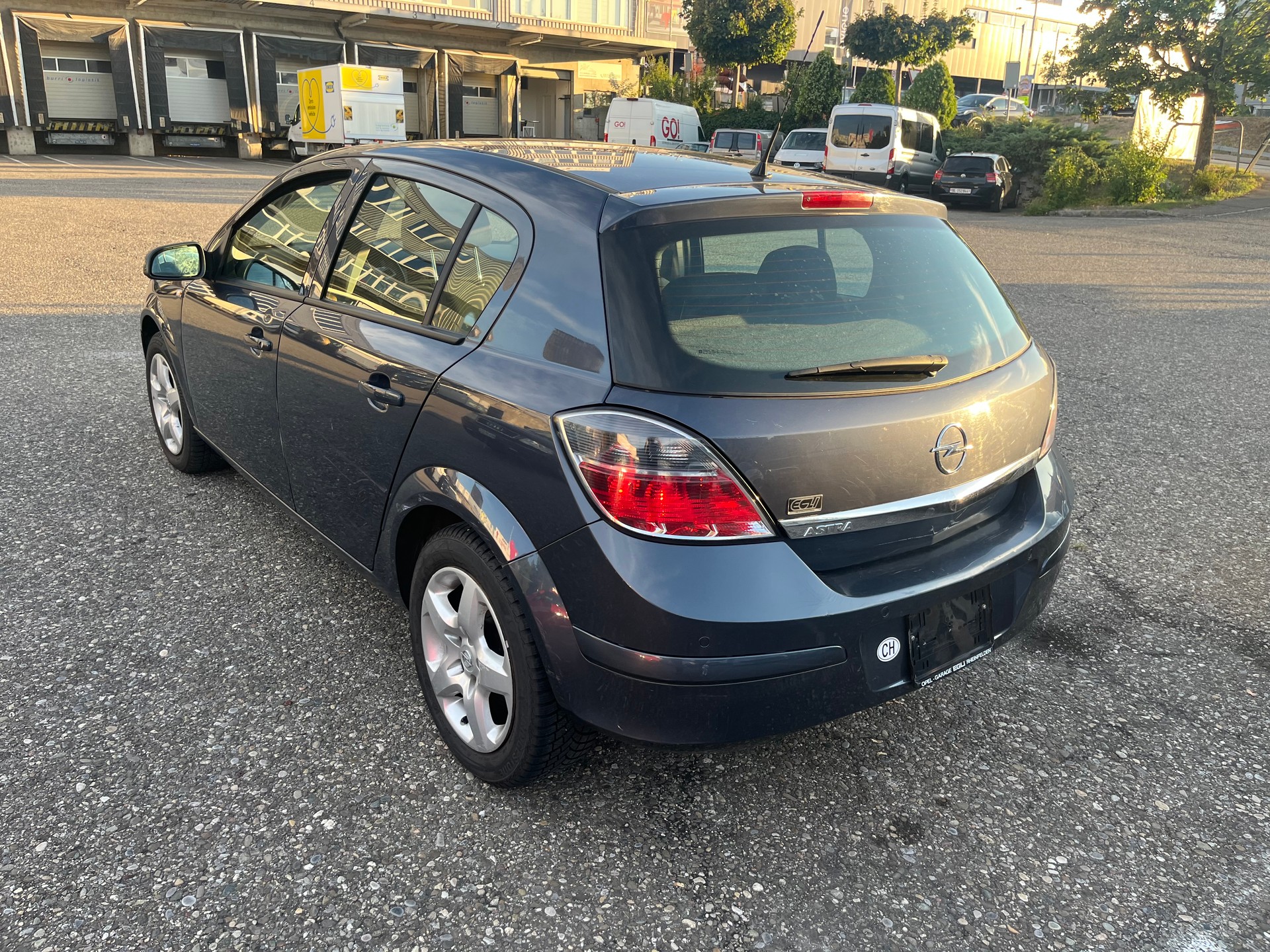 OPEL Astra 1.8i 16V Diamond Automatic-image-3