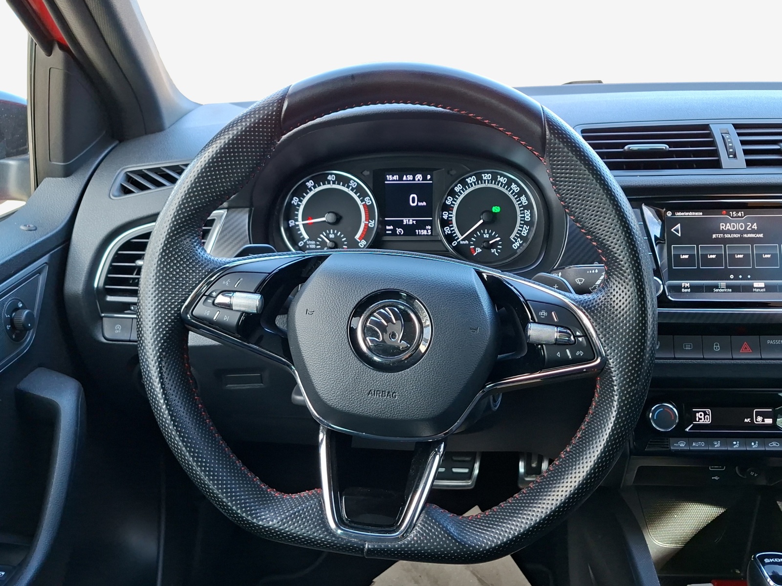 SKODA Fabia 1.0 TSI Monte Carlo DSG-image-9