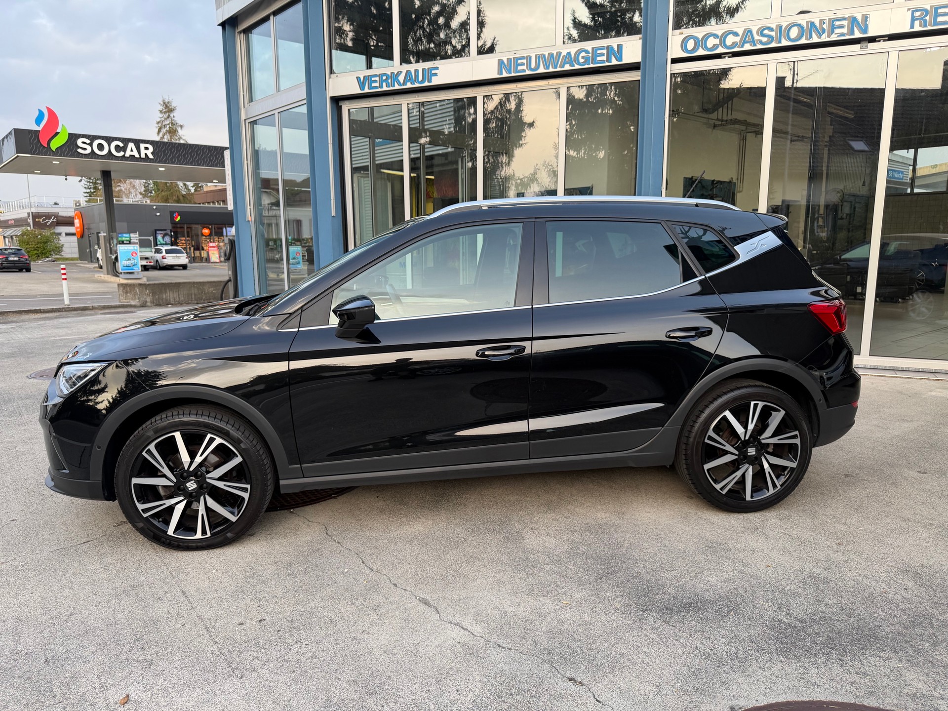 SEAT Arona 1.5 Eco TSI FR DSG-image-5