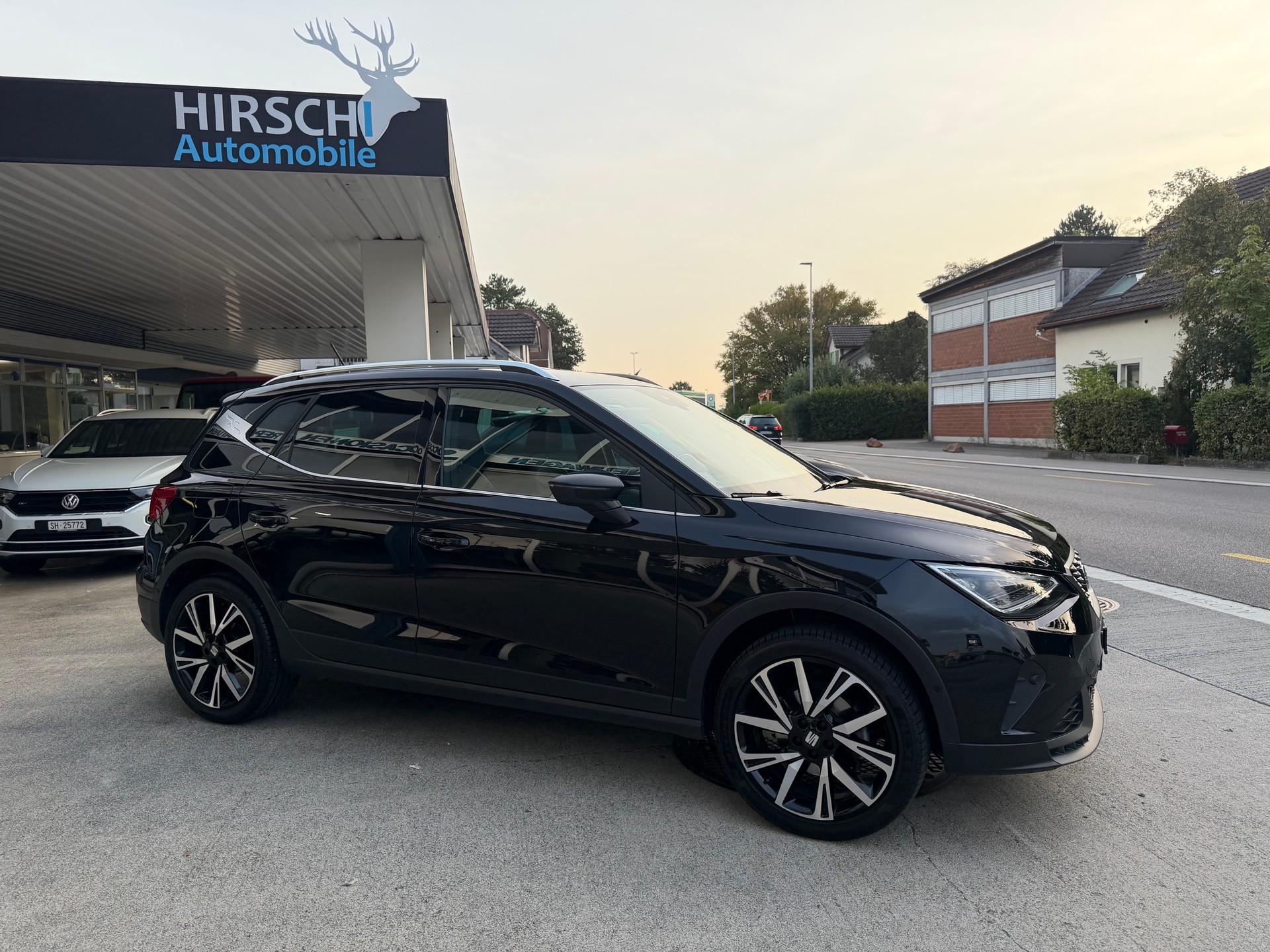 SEAT Arona 1.5 Eco TSI FR DSG-image-1