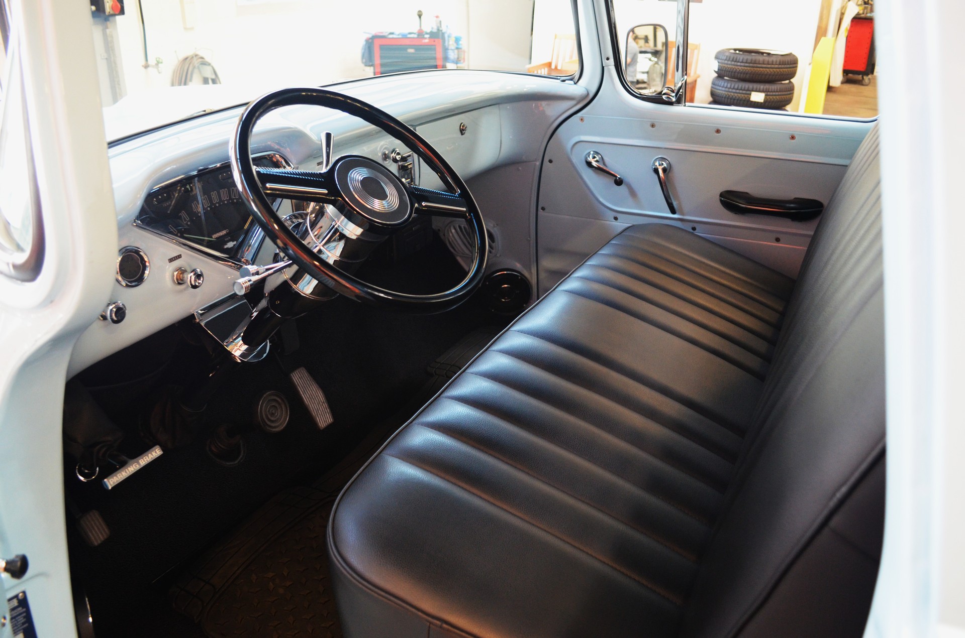 CHEVROLET Apache 31 VETERANEN Fahrzeug CH-Neu-Aufbau-image-9