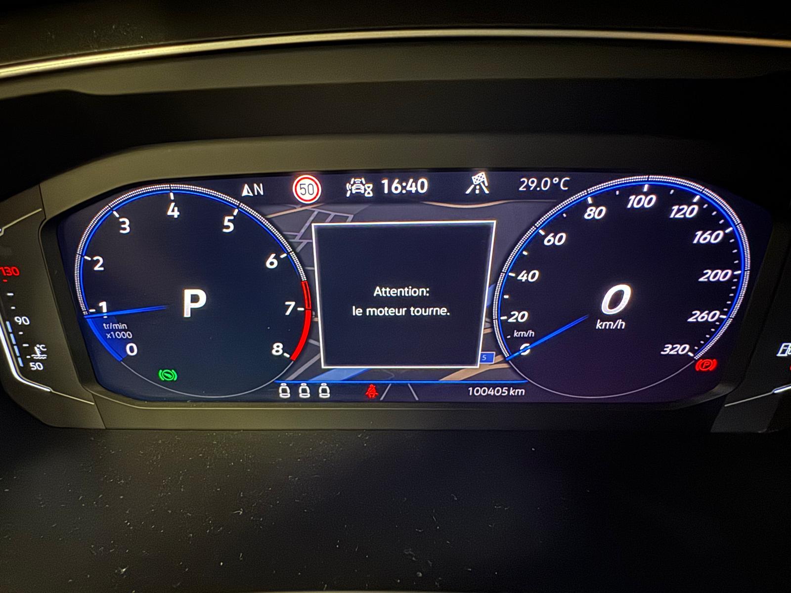 VW Tiguan 2.0TSI R 4Motion DSG-image-16