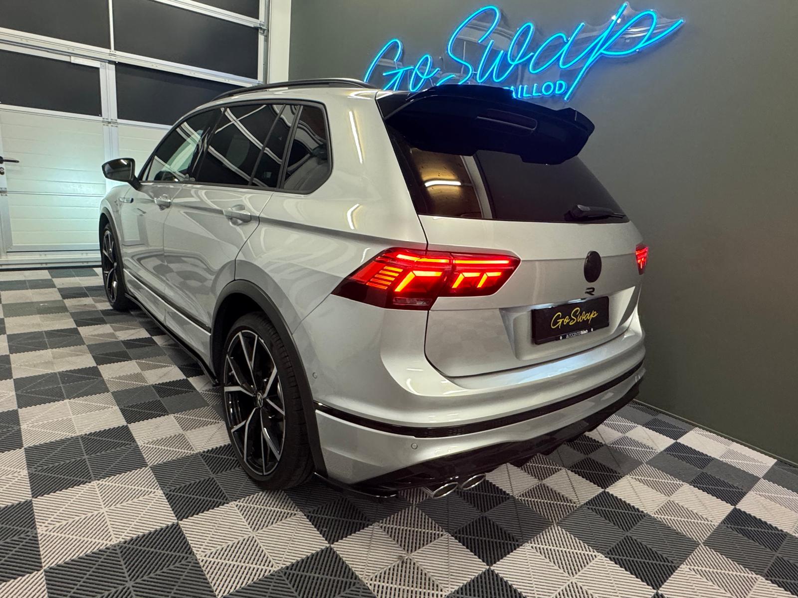 VW Tiguan 2.0TSI R 4Motion DSG-image-3