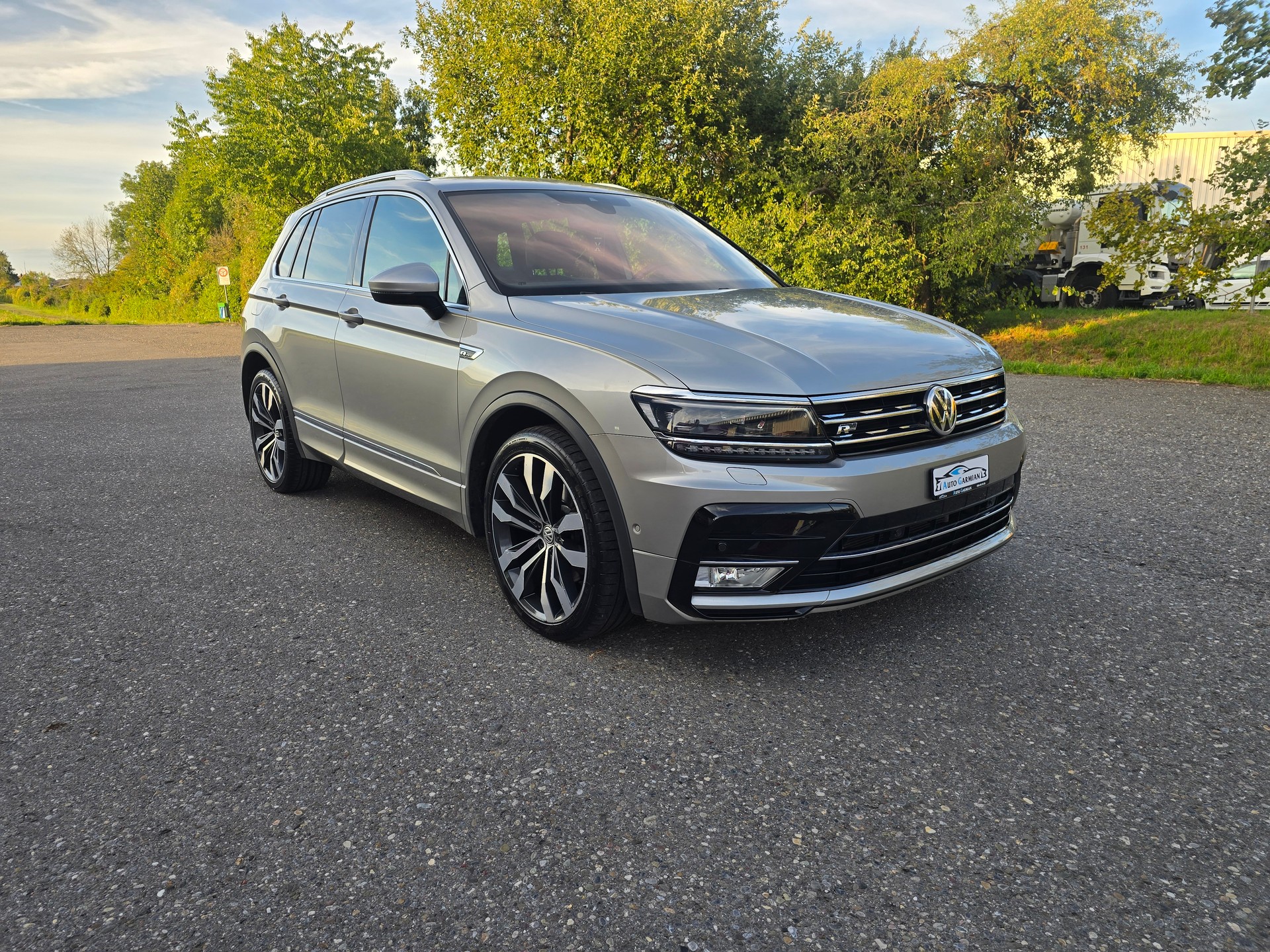 VW Tiguan 2.0TSI R-Line Highline 4Motion DSG-image-1