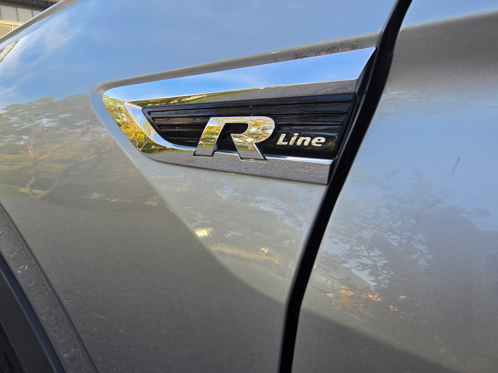VW Tiguan 2.0TSI R-Line Highline 4Motion DSG-image-10