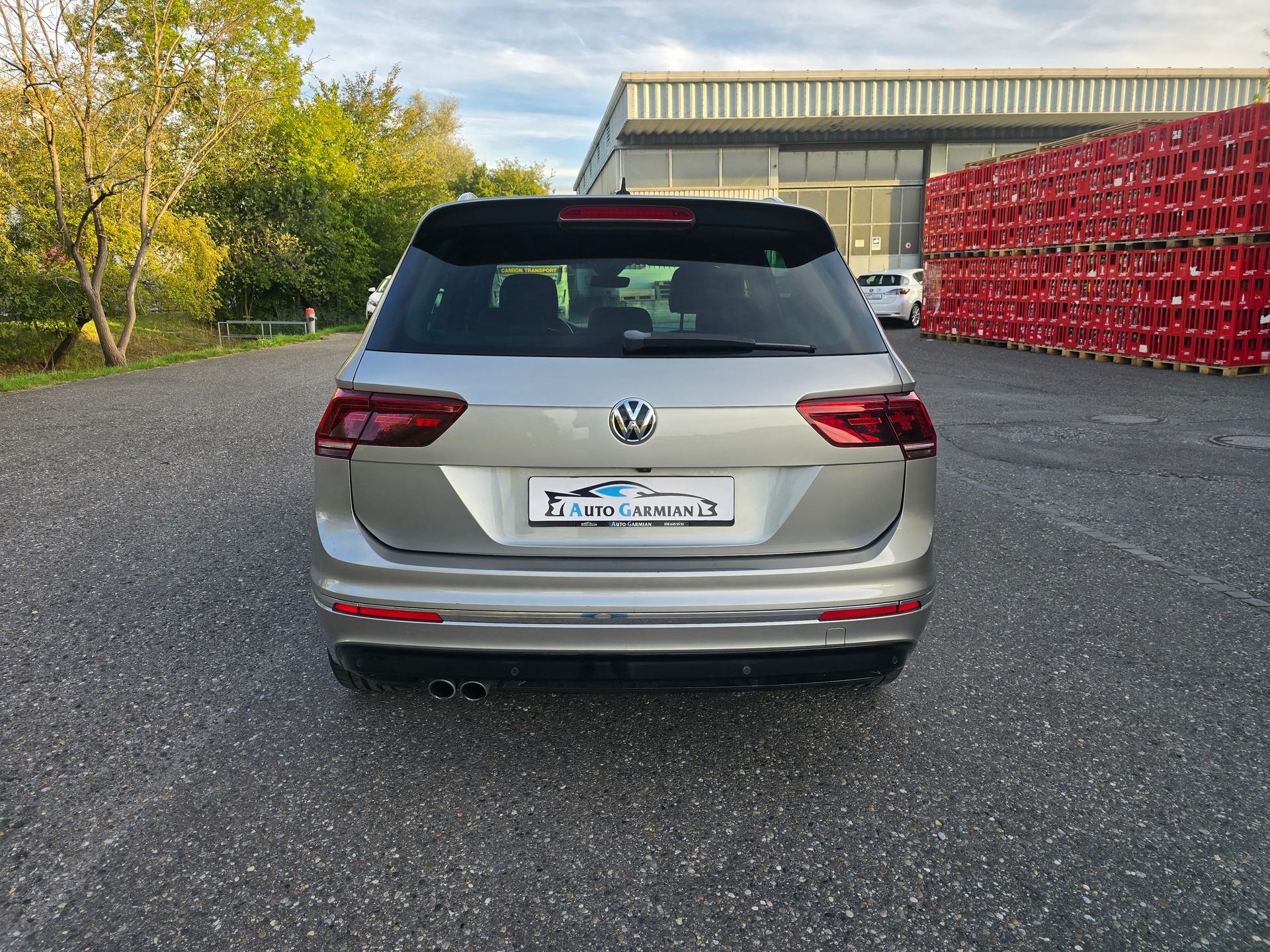 VW Tiguan 2.0TSI R-Line Highline 4Motion DSG-image-3
