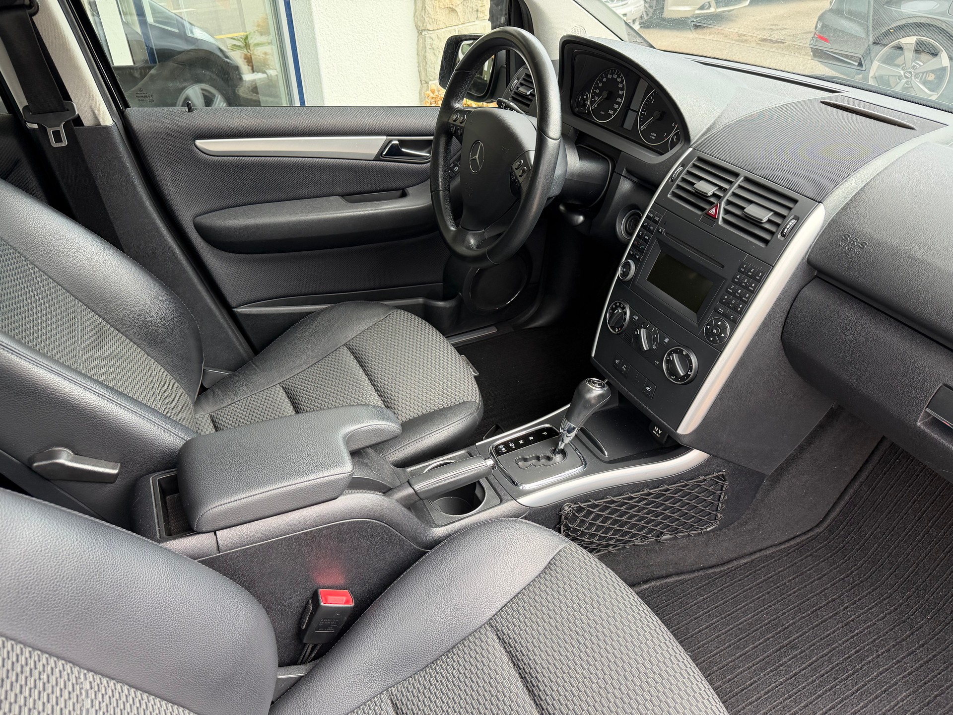 MERCEDES-BENZ A 180 (170) Classic Autotronic-image-9